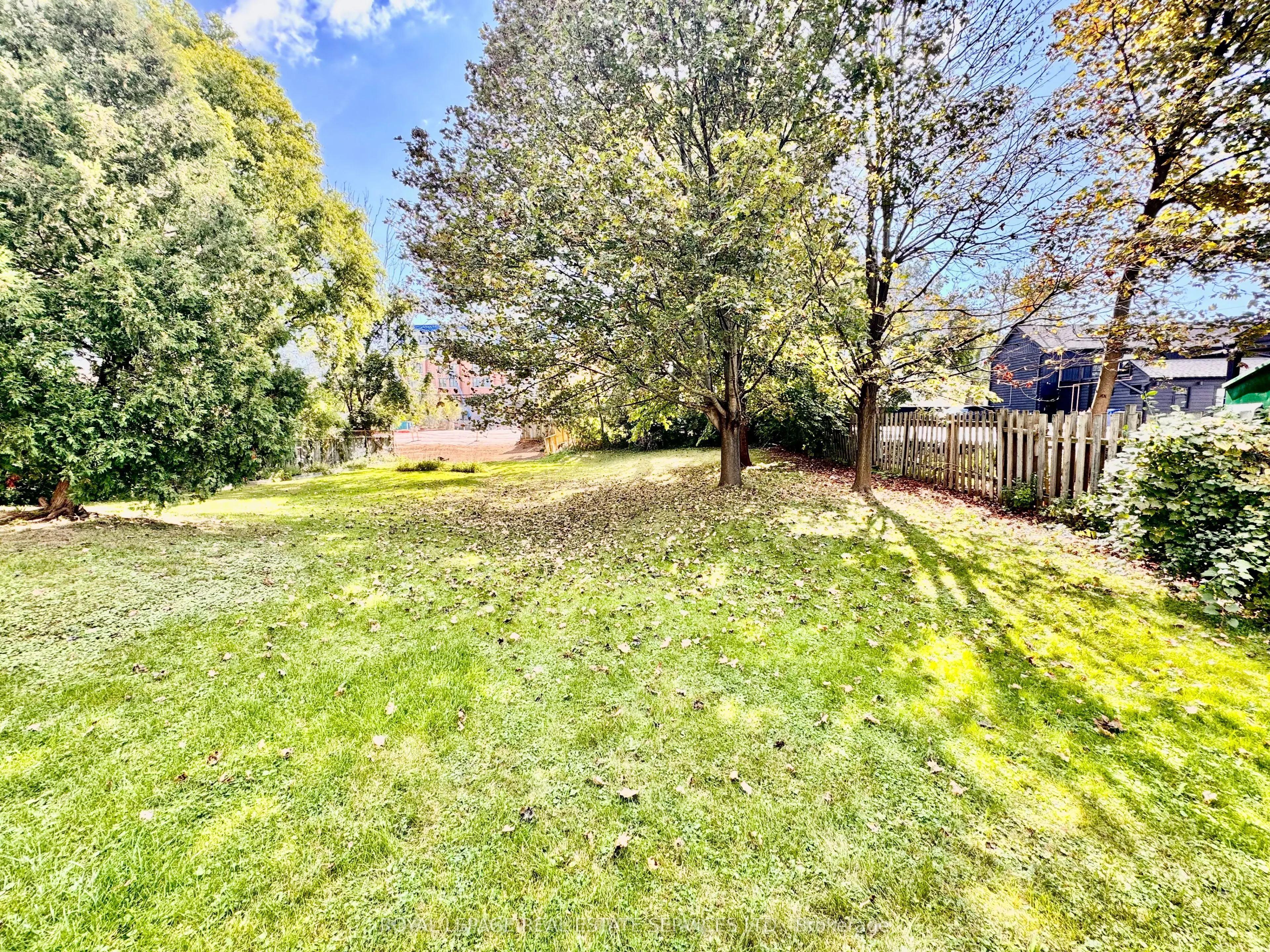 2386 Sovereign Street