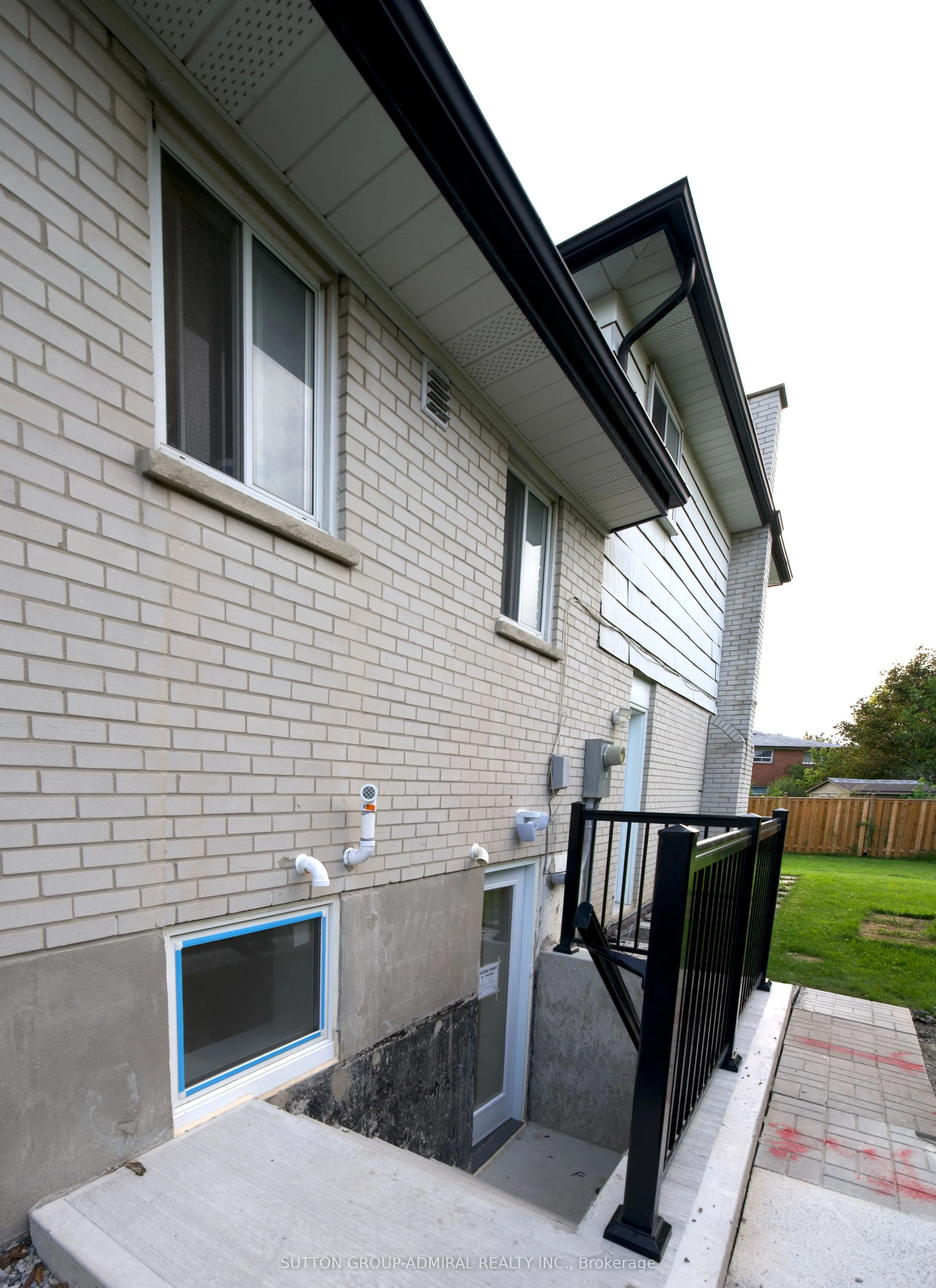 1225 Verhoeven Court #Basement