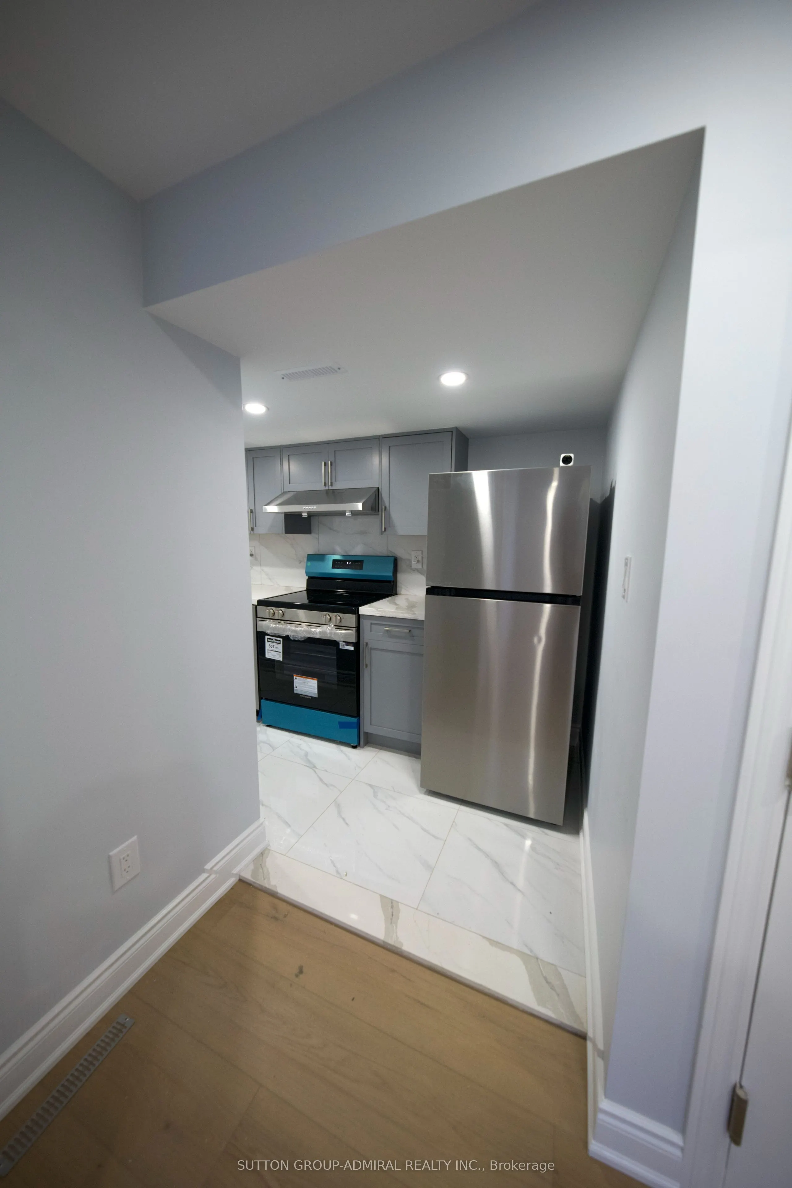 1225 Verhoeven Court #Basement