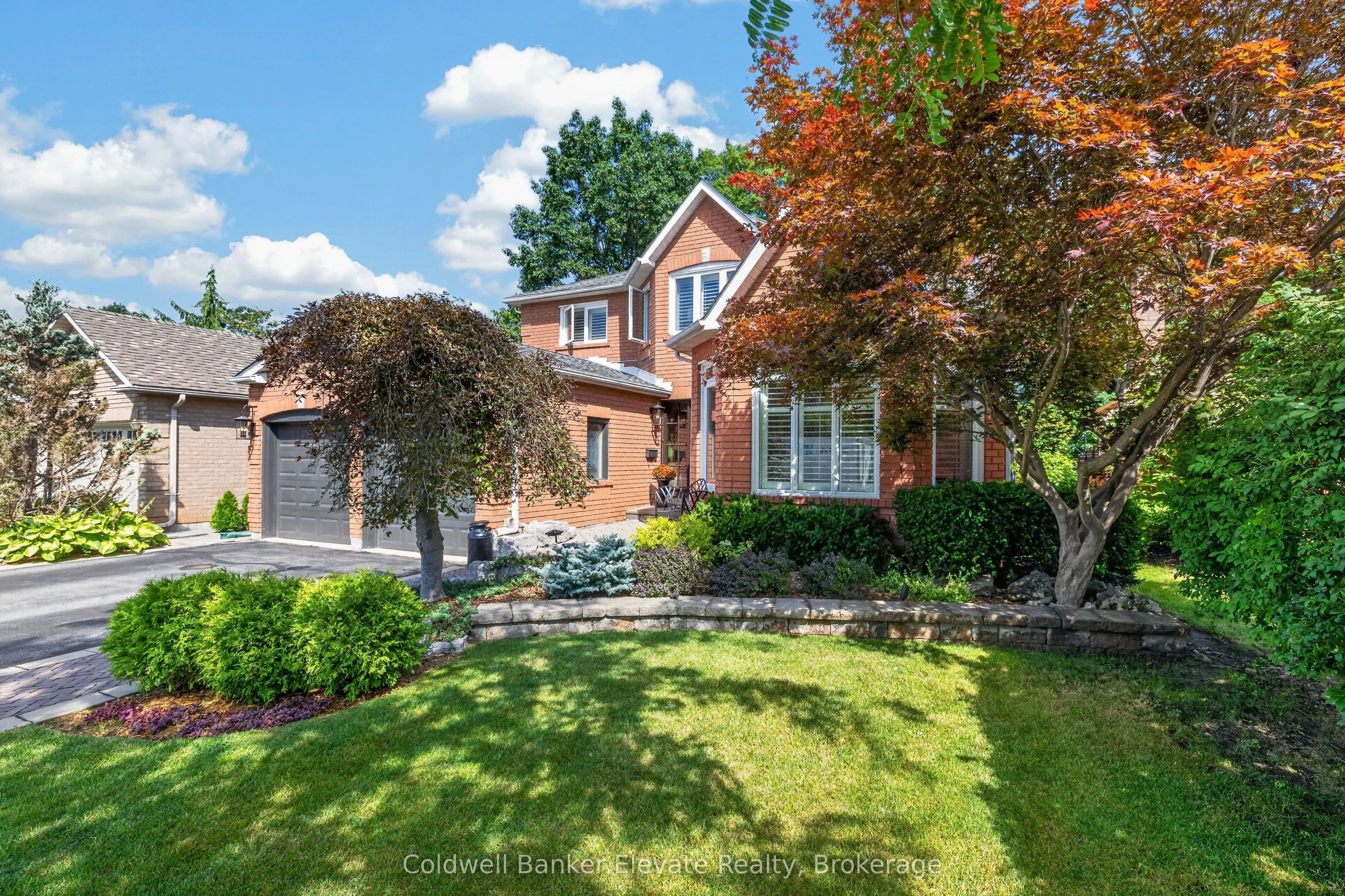 51 Gollop Crescent