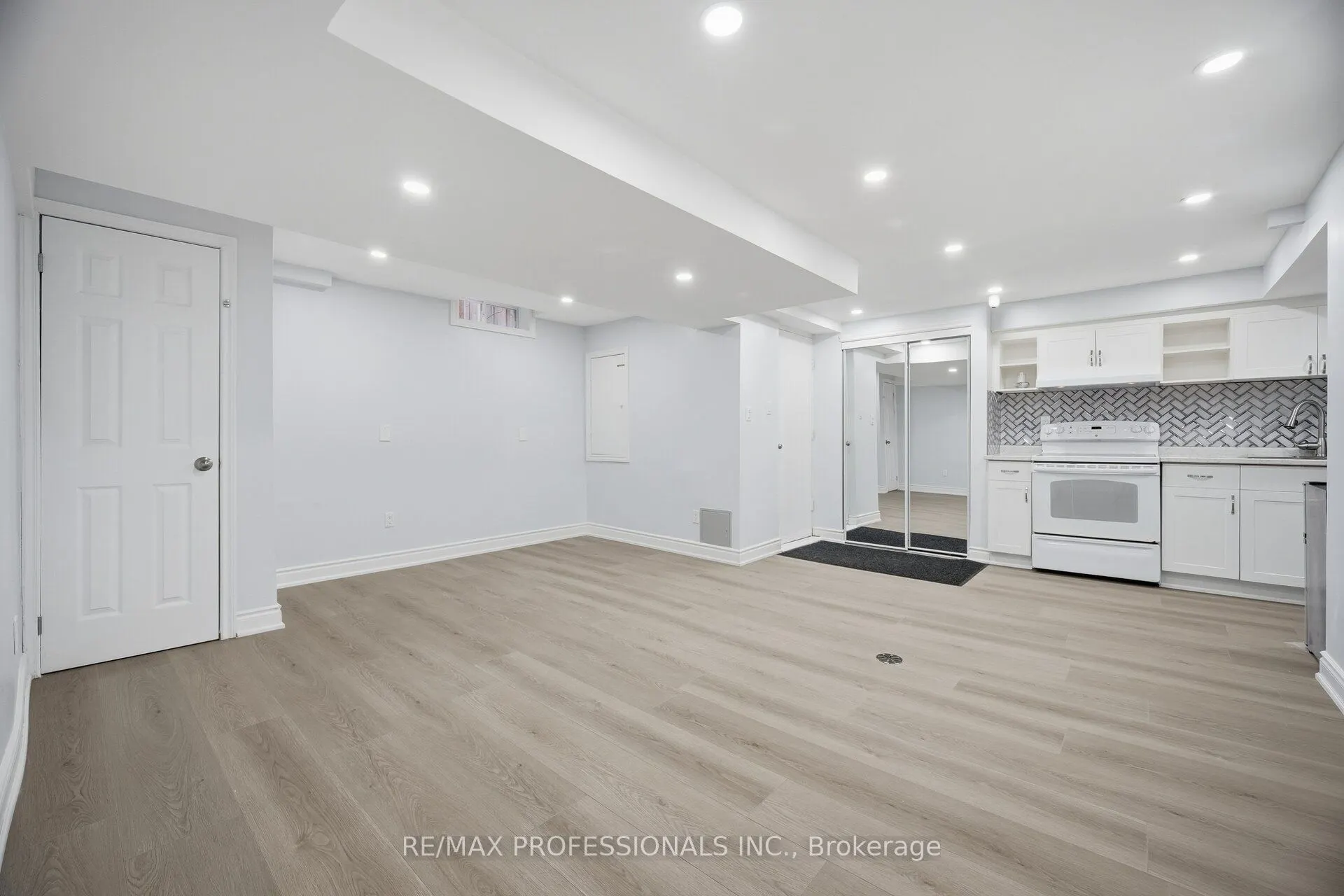 4 McFadden Drive