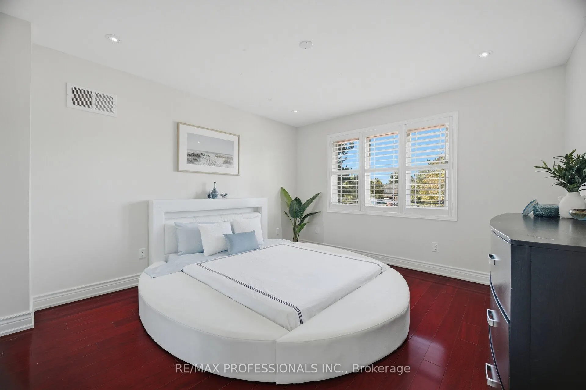 4 McFadden Drive