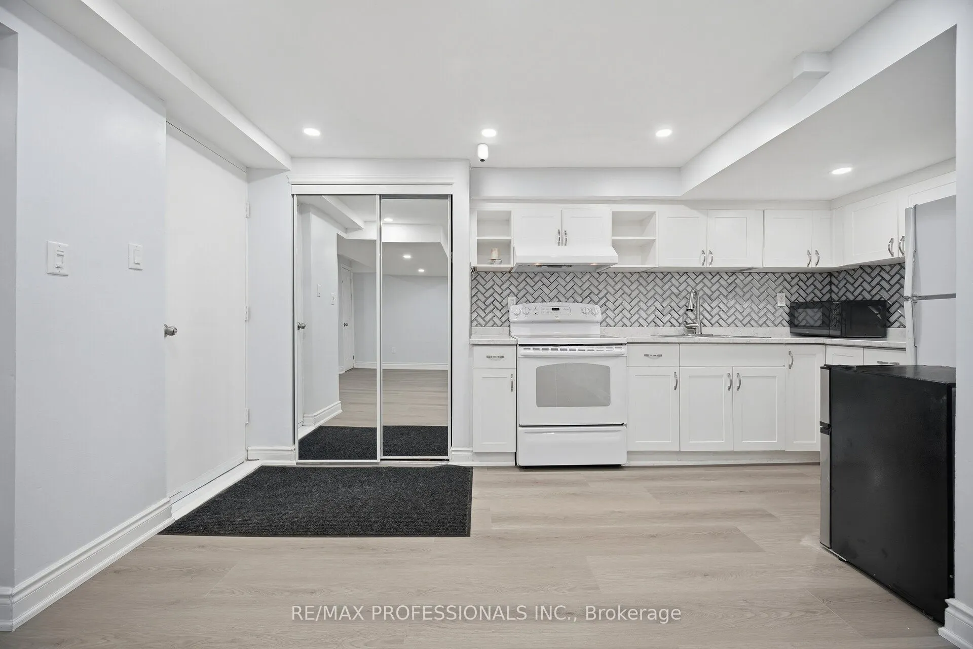 4 McFadden Drive
