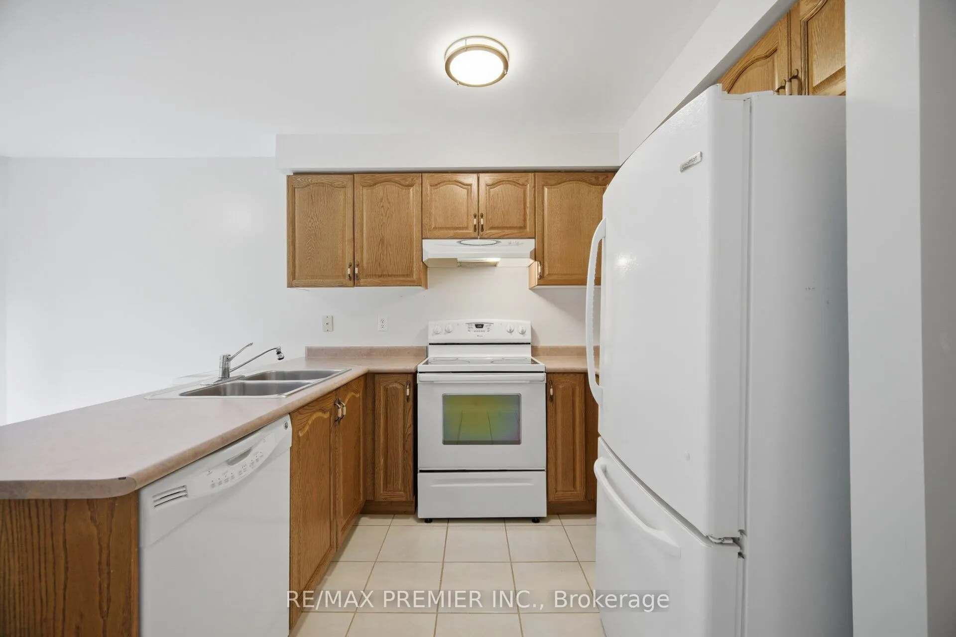 14 Crestridge Drive