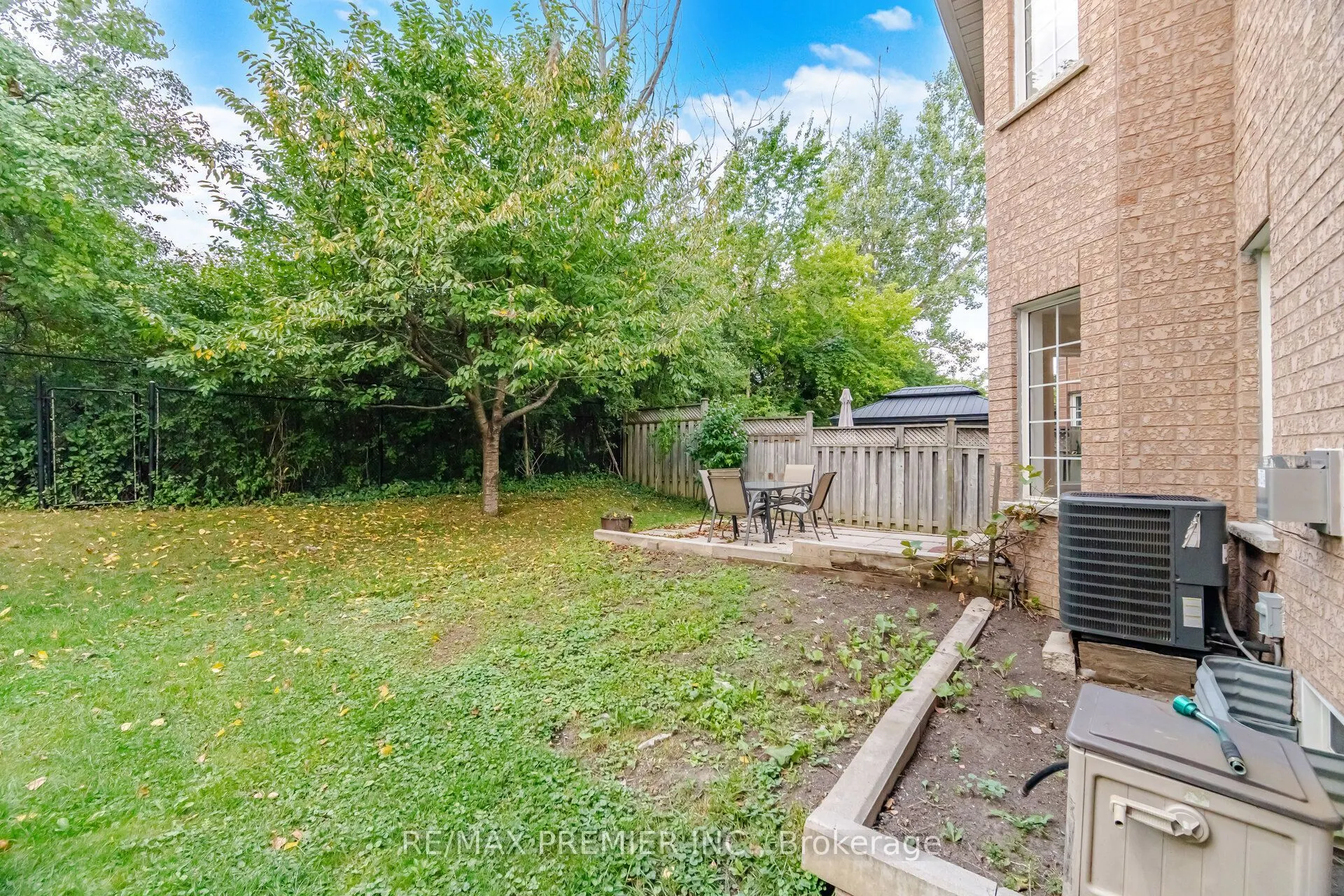 14 Crestridge Drive