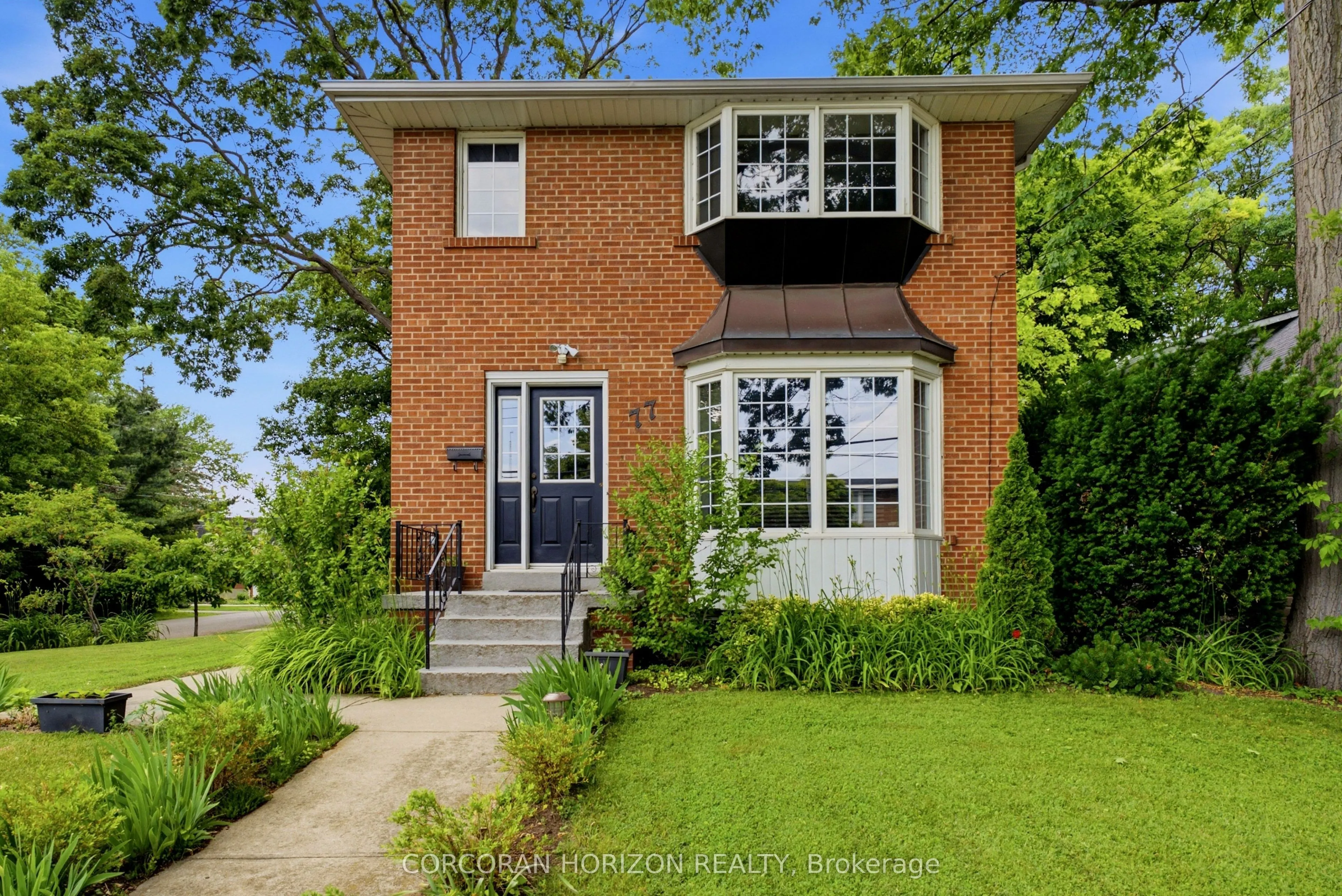 77 Mineola Road E