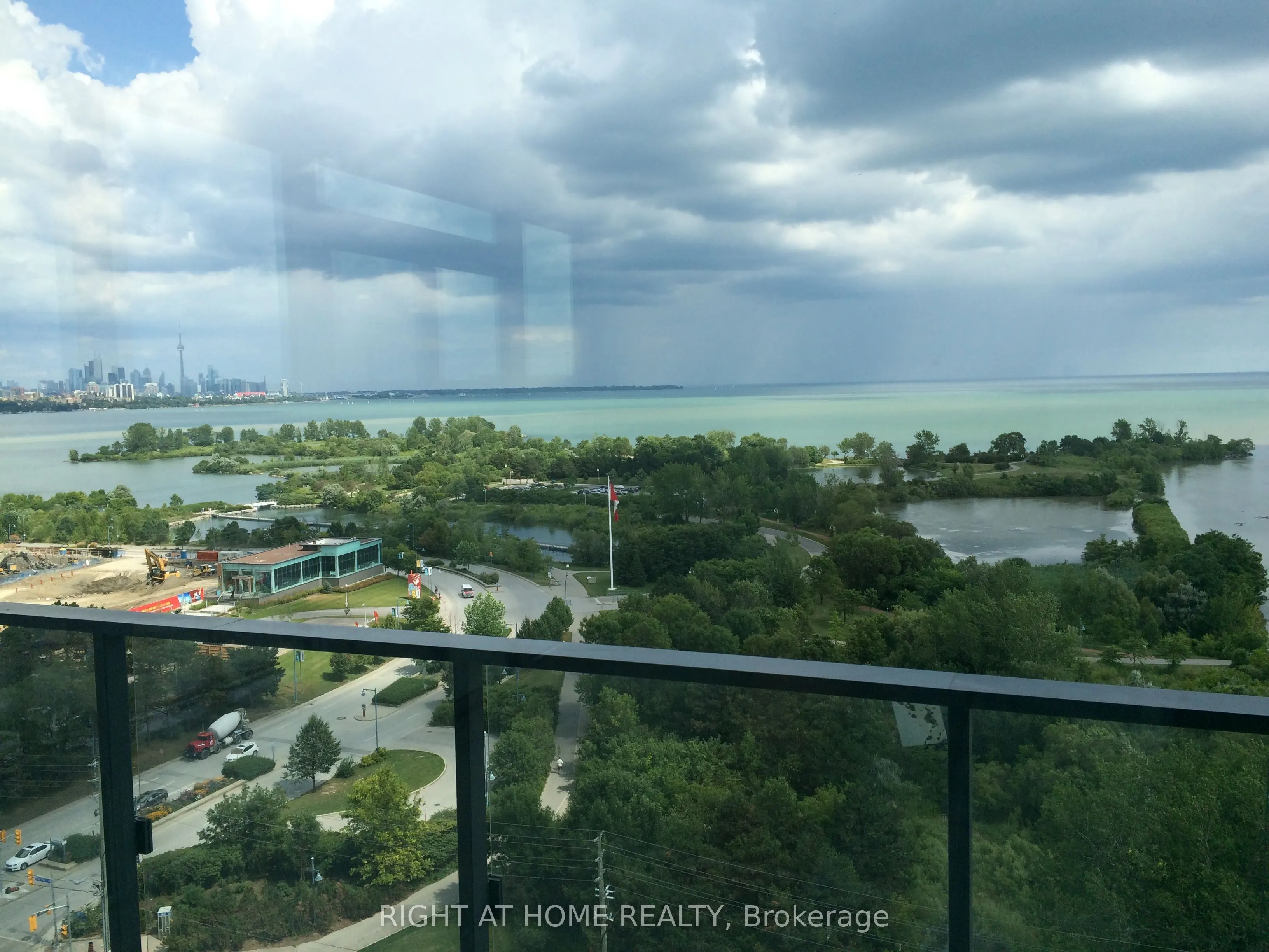 2212 Lake Shore Boulevard W #1801
