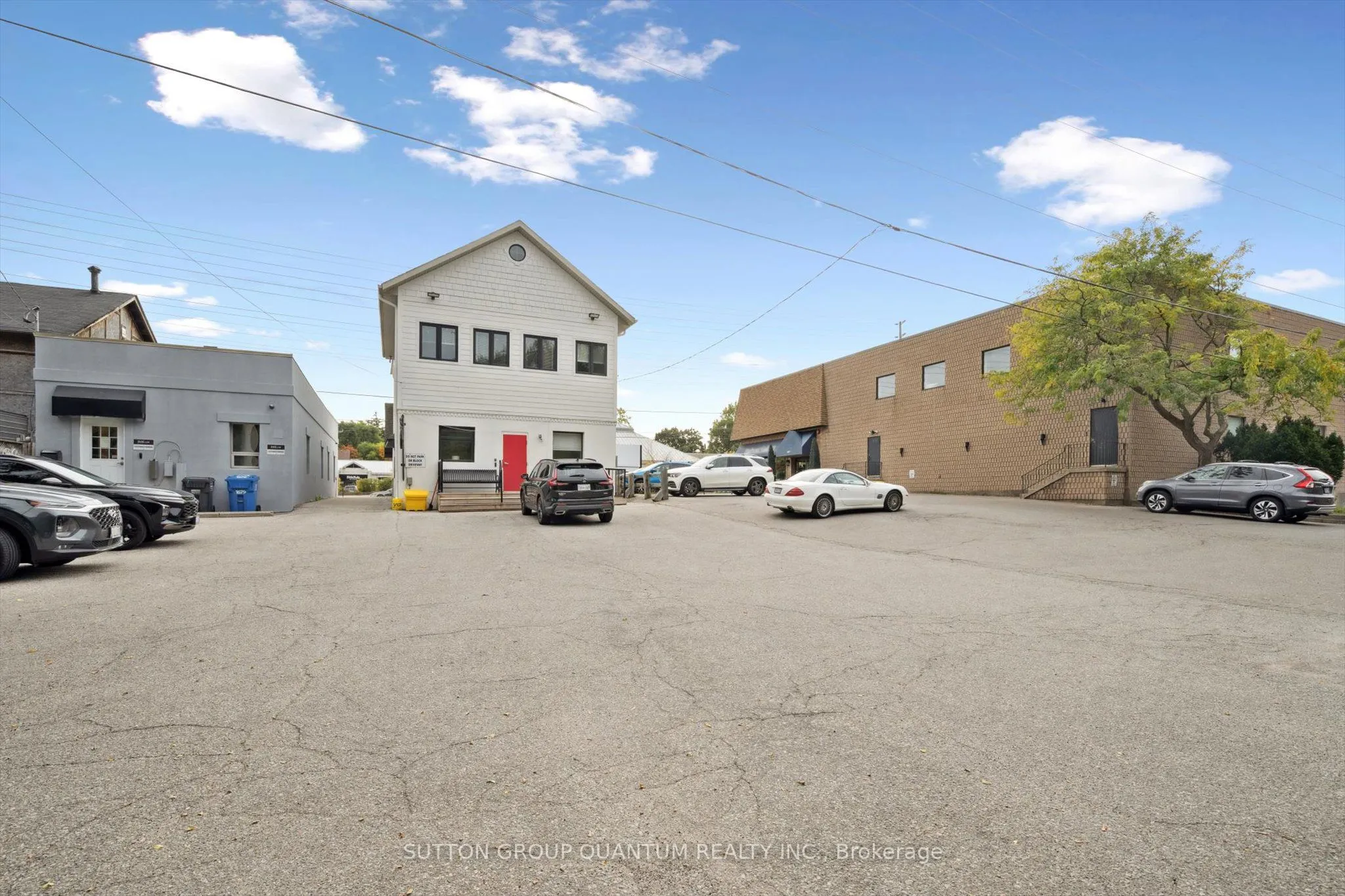 1673 Lakeshore Road W
