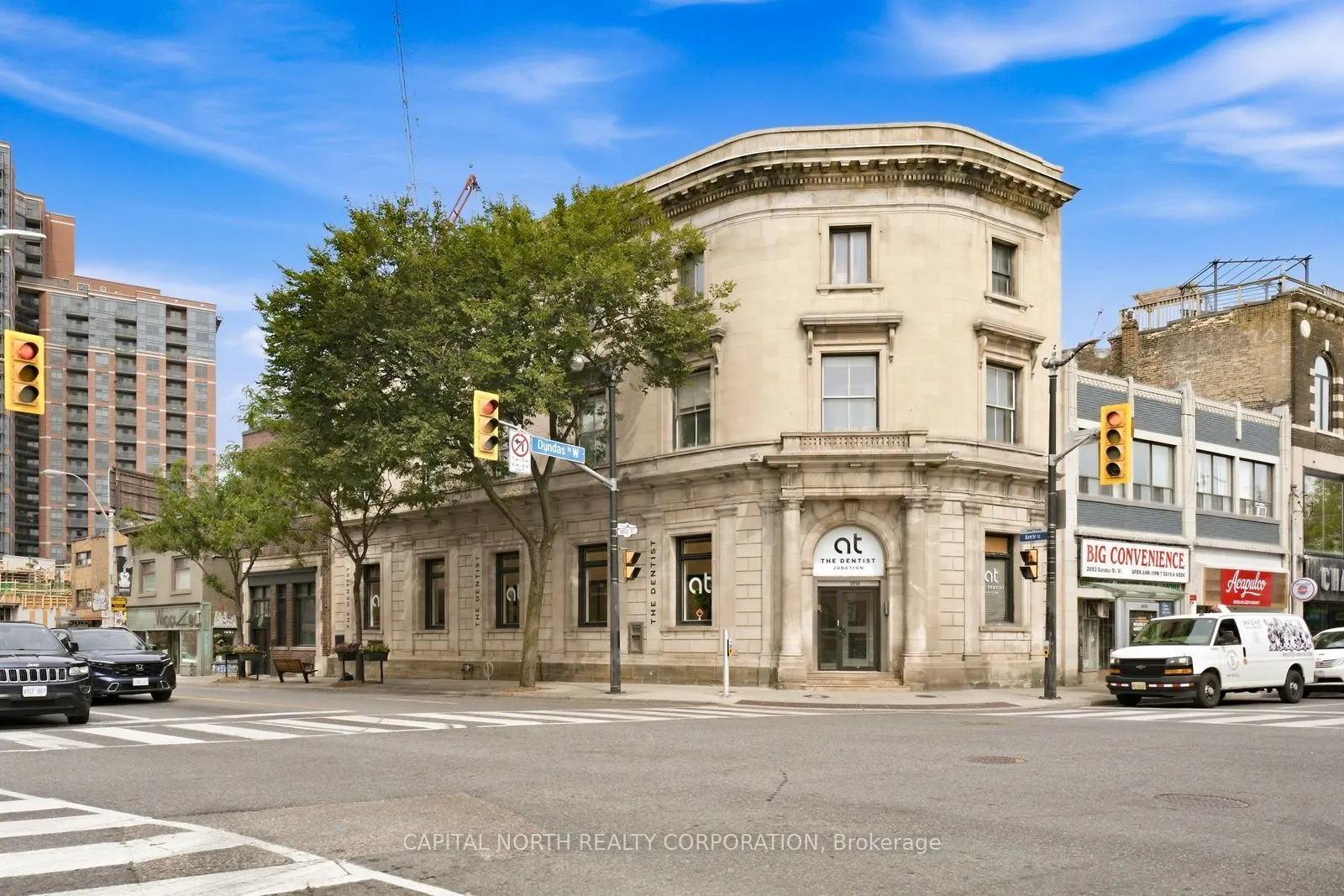 2854 Dundas Street W #3