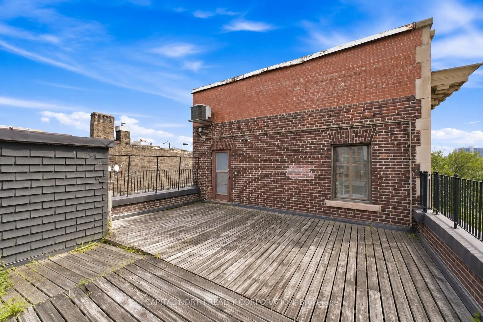2854 Dundas Street W #3