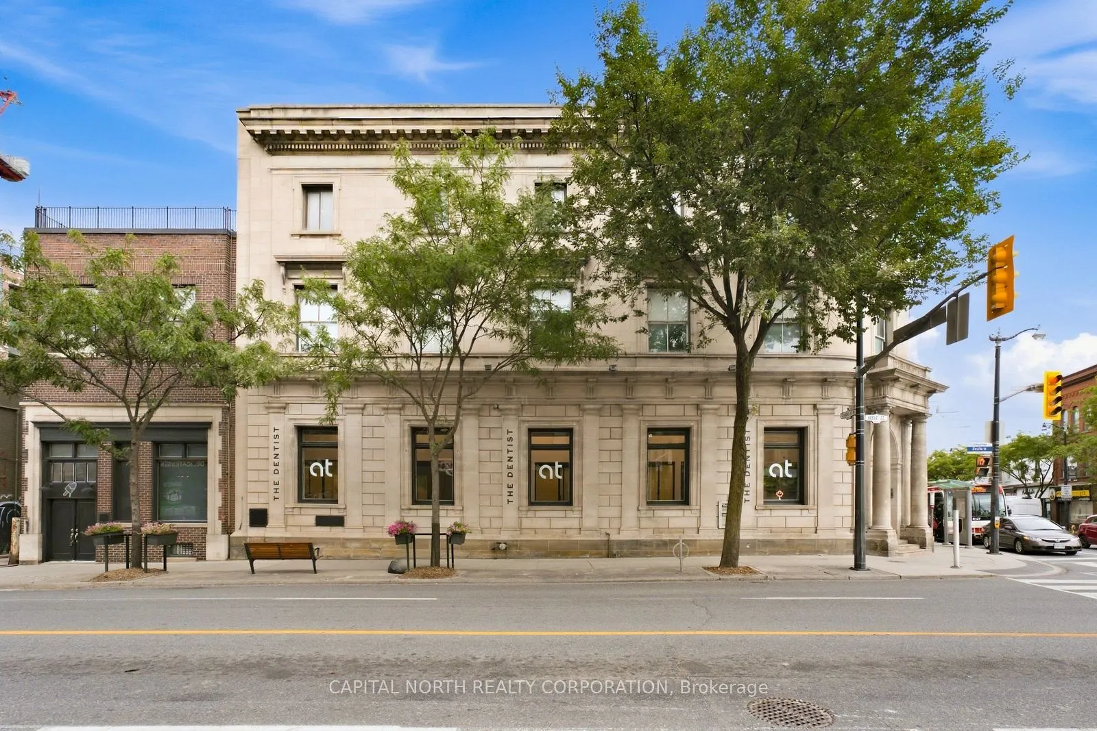 2854 Dundas Street W #3