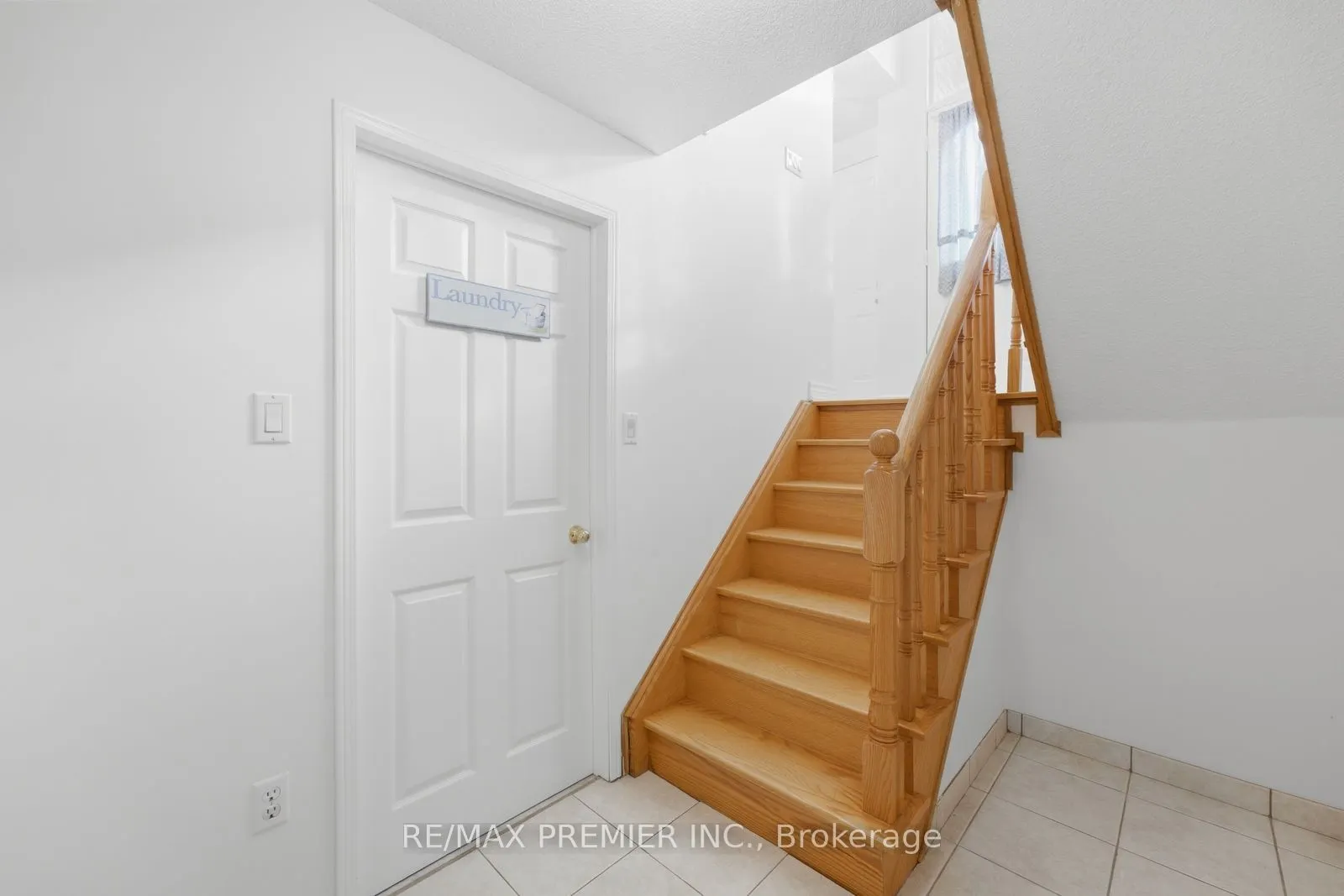 9 Sant Farm Drive