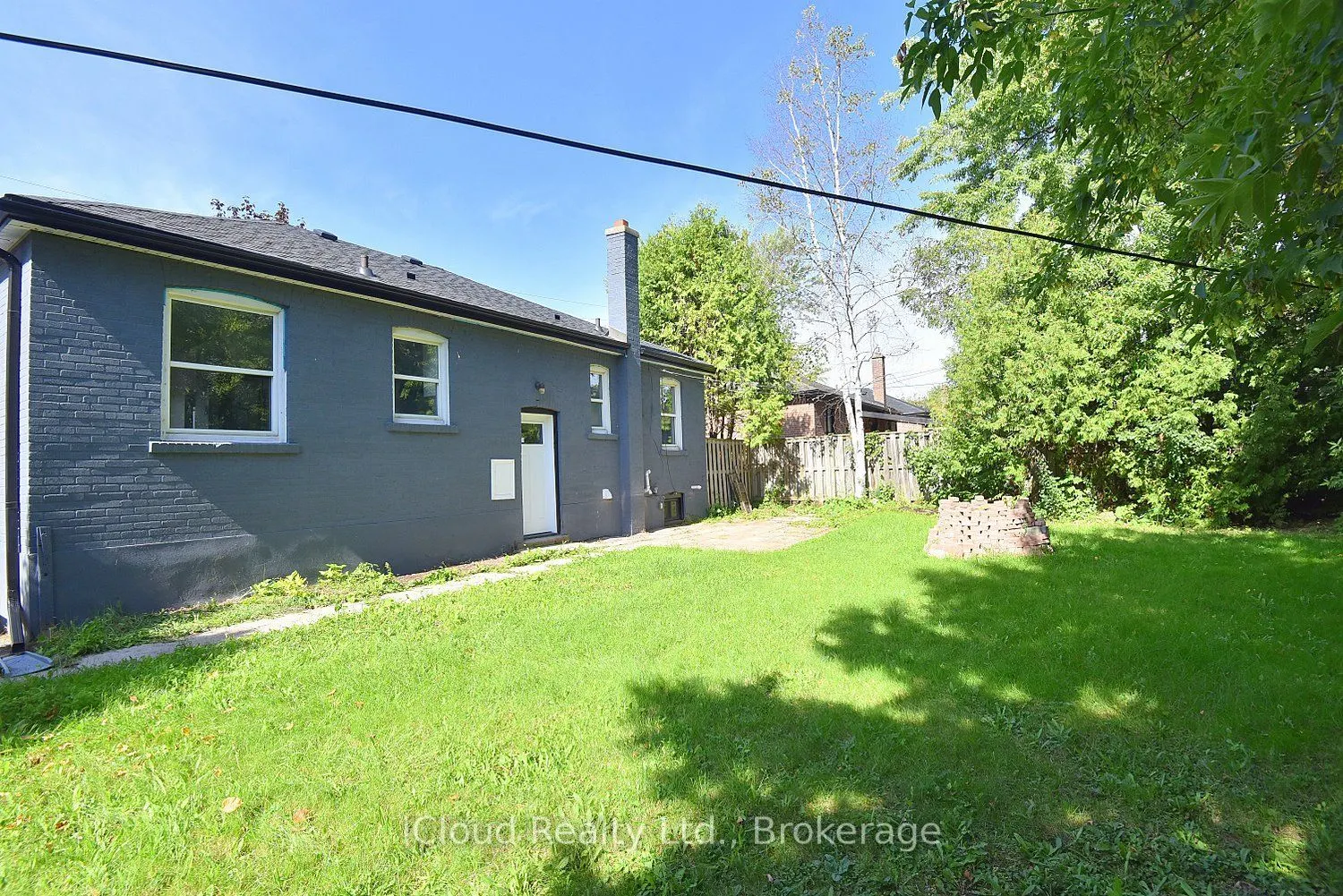 2366 Mountainside Drive