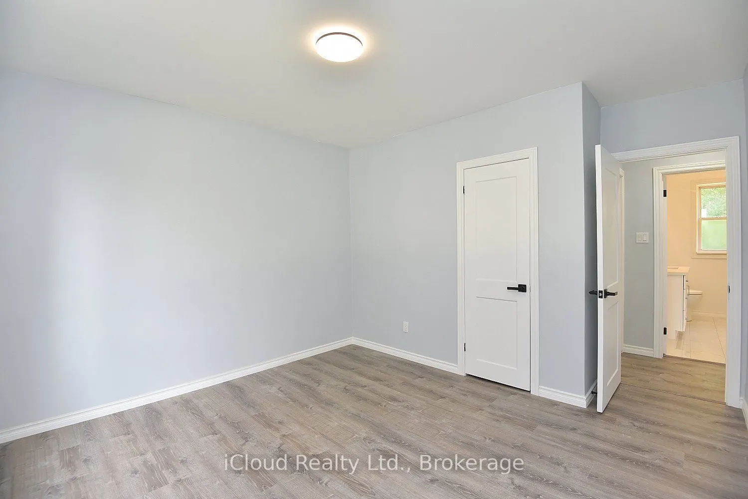 2366 Mountainside Drive