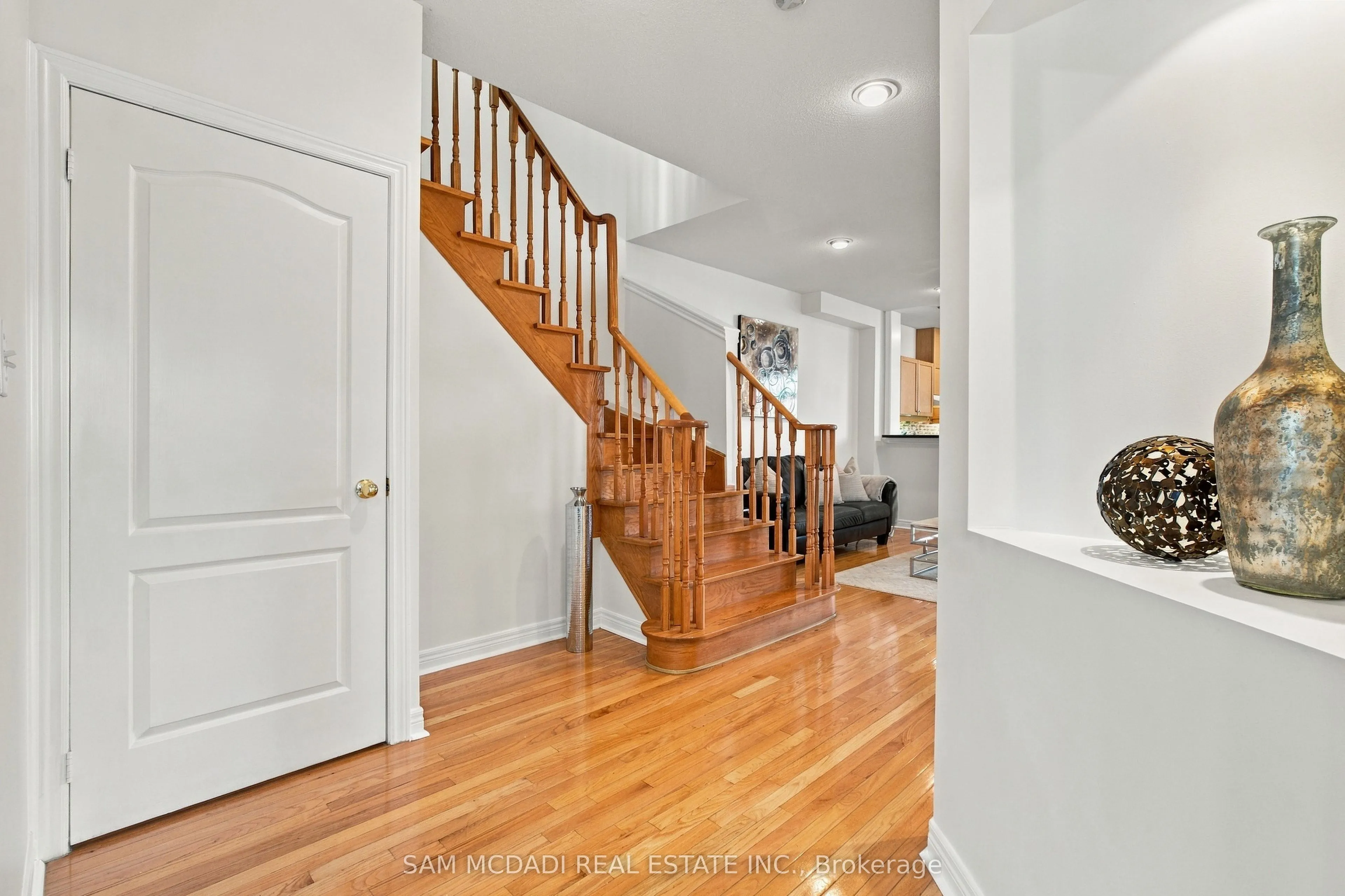 7331 Cork Tree Row