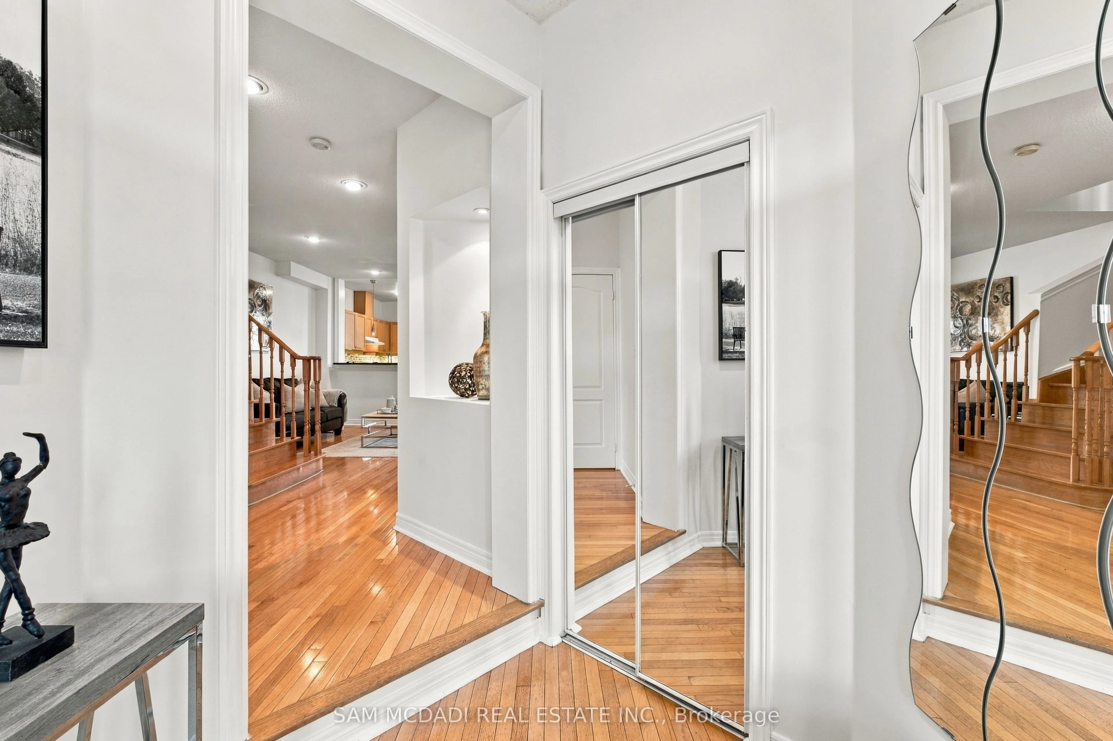 7331 Cork Tree Row