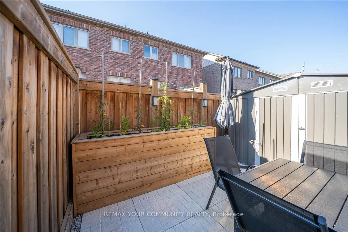 6 Cuddles Court