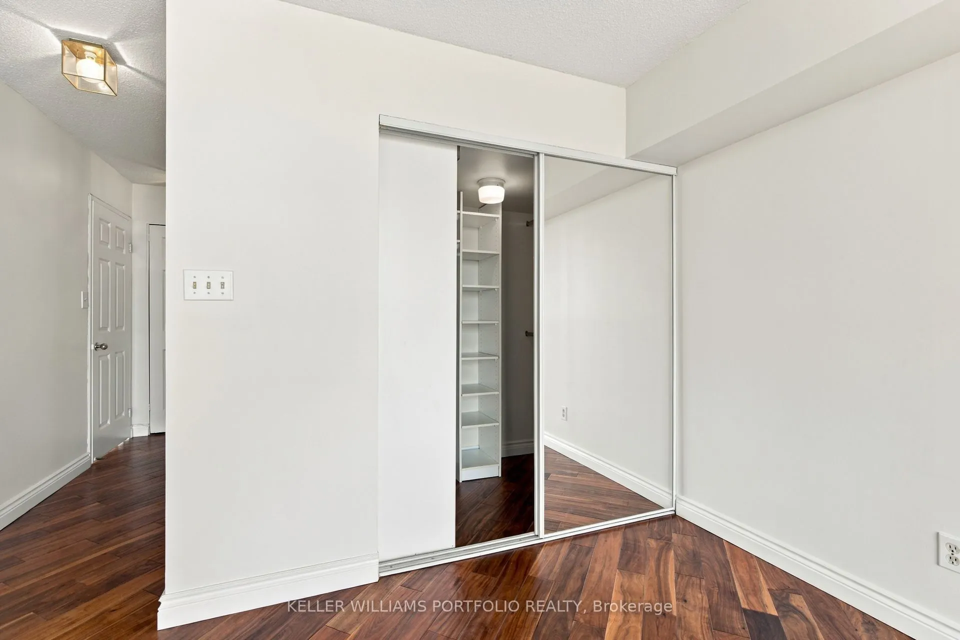 22 Southport Street #940