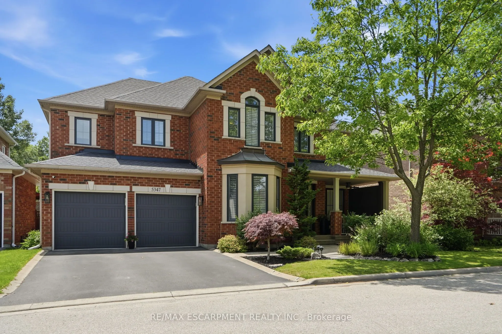 5347 Jameson Crescent