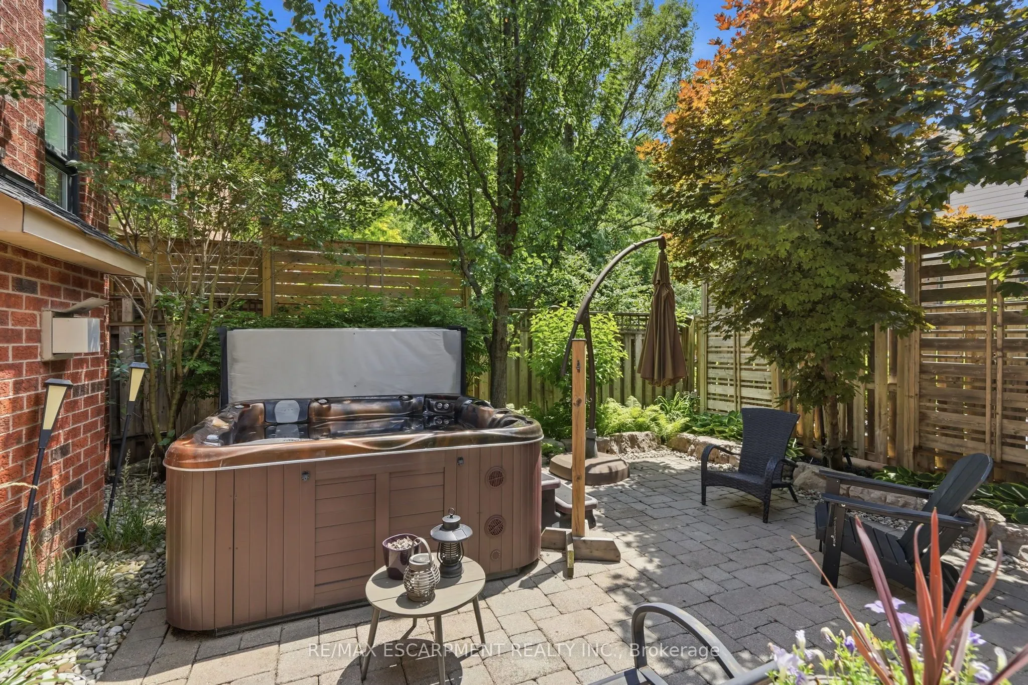 5347 Jameson Crescent
