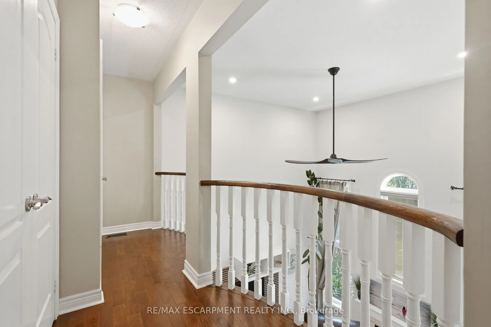 5347 Jameson Crescent