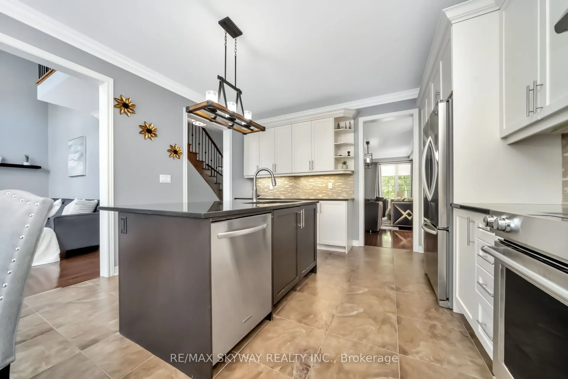 51 Learmont Avenue