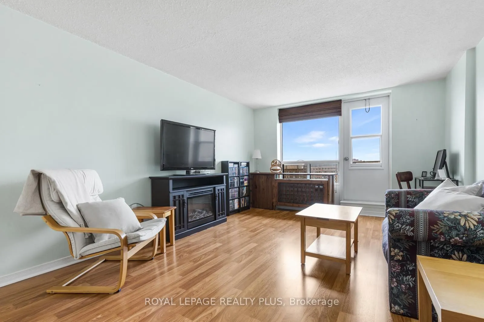 6720 Glen Erin Drive #1012
