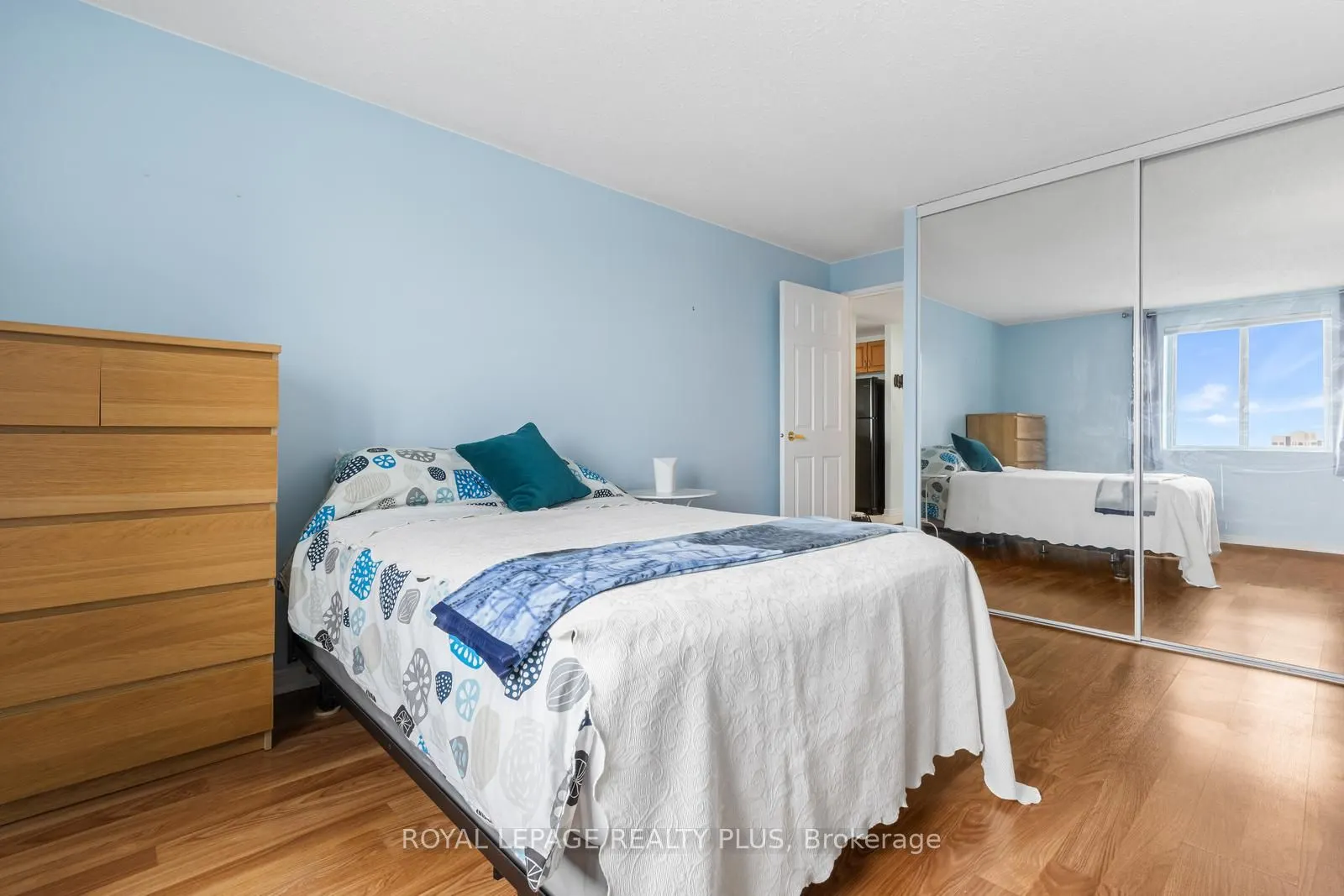 6720 Glen Erin Drive #1012