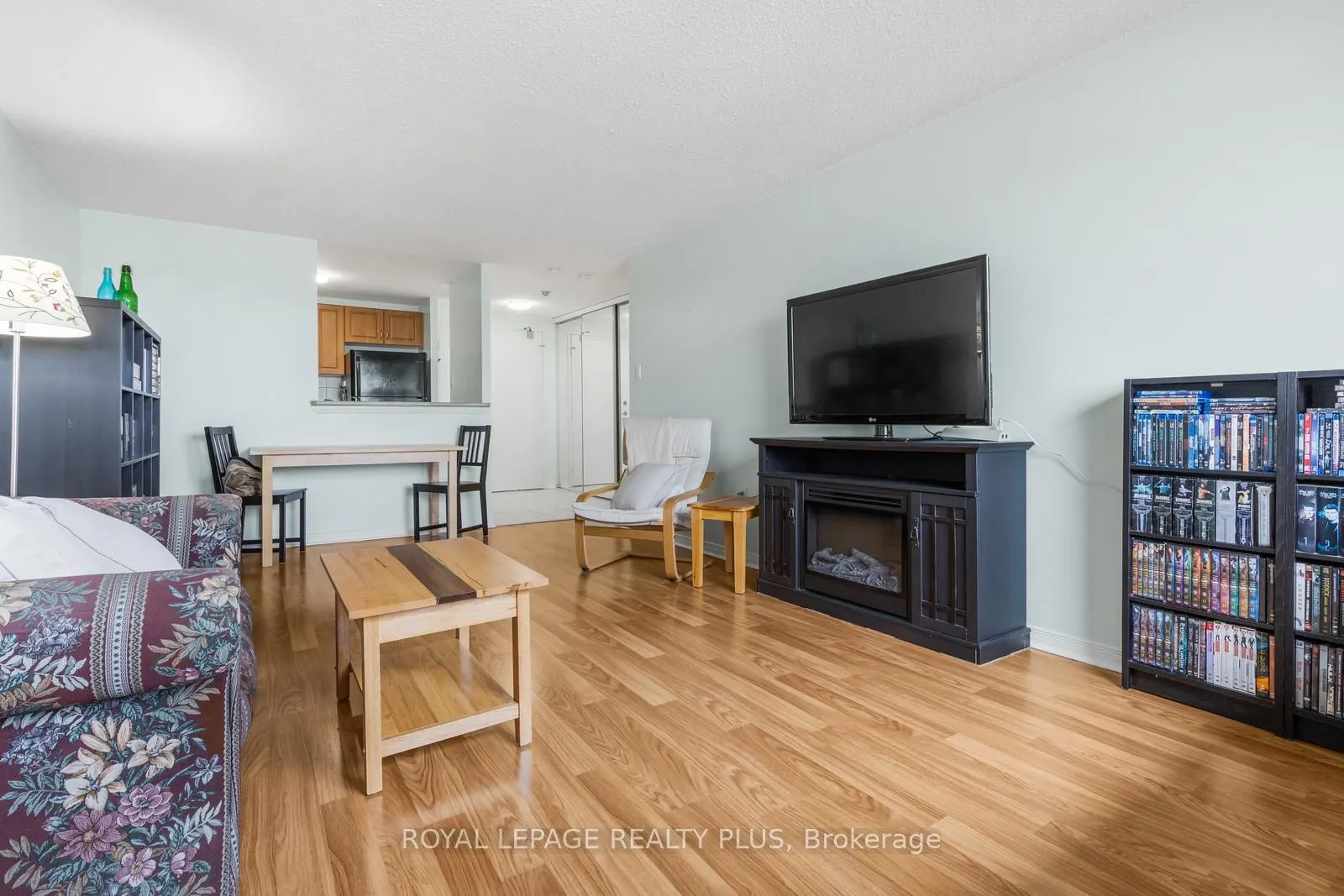 6720 Glen Erin Drive #1012