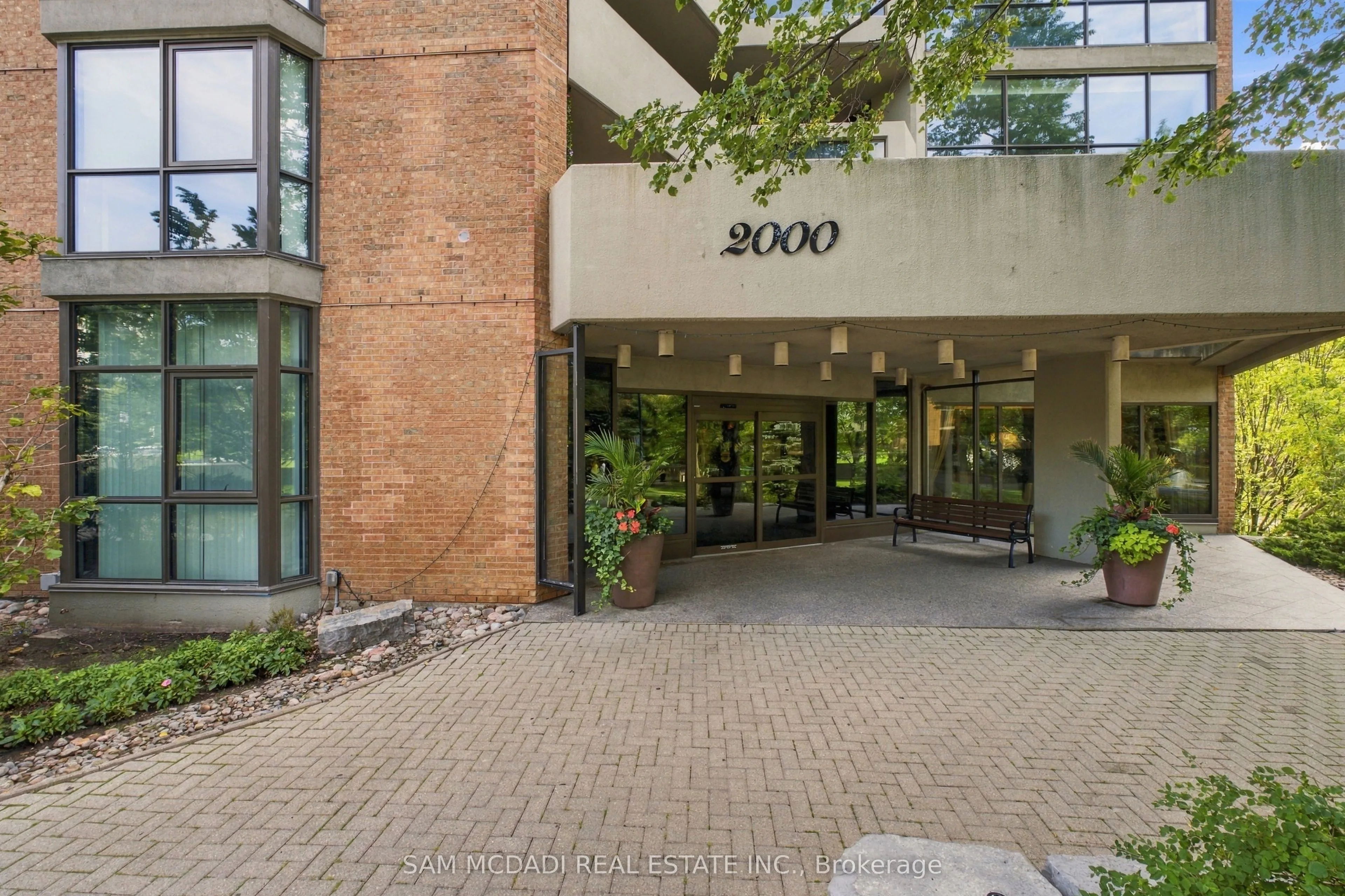 2000 Islington Avenue #2009