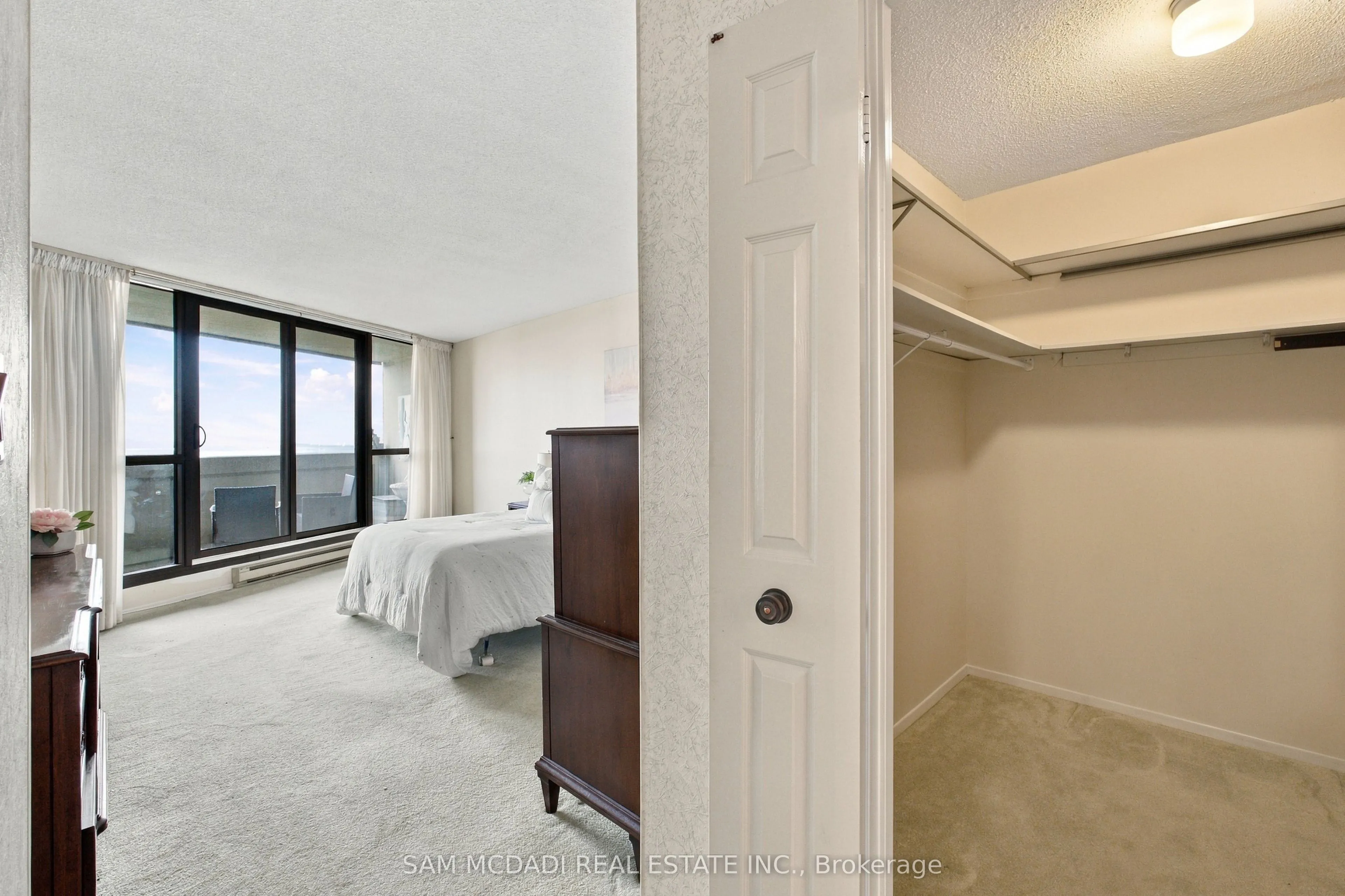 2000 Islington Avenue #2009