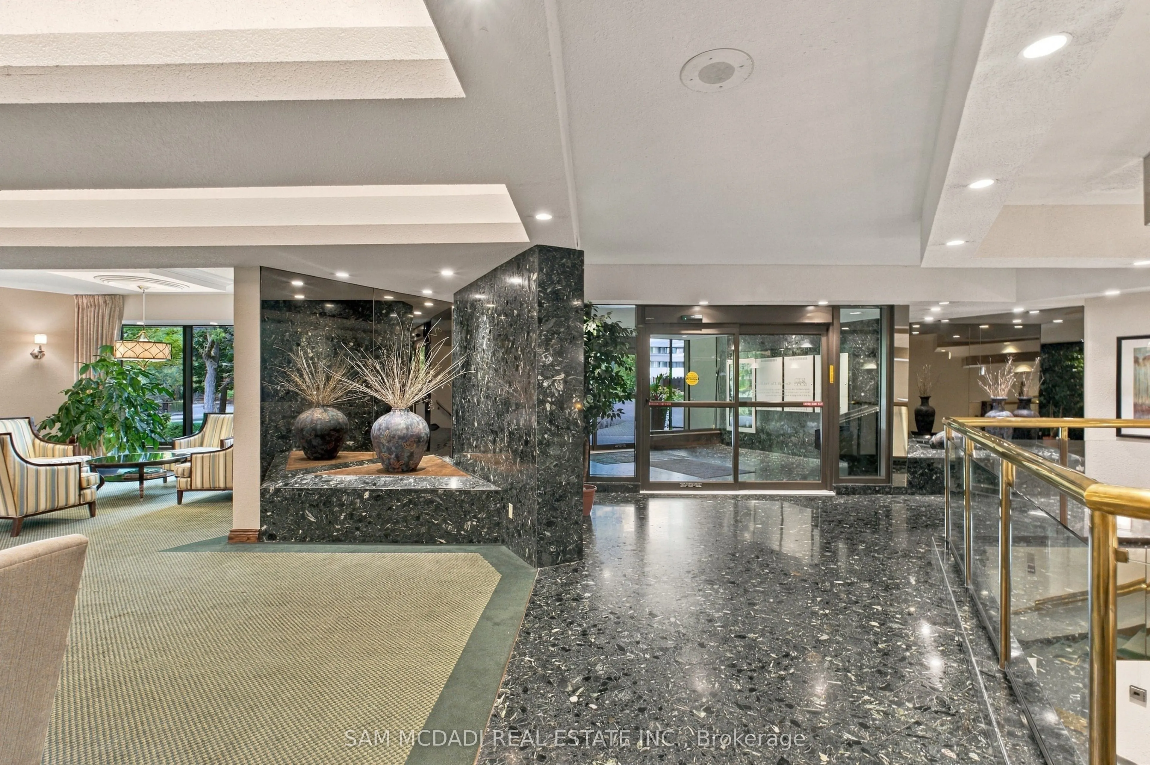 2000 Islington Avenue #2009