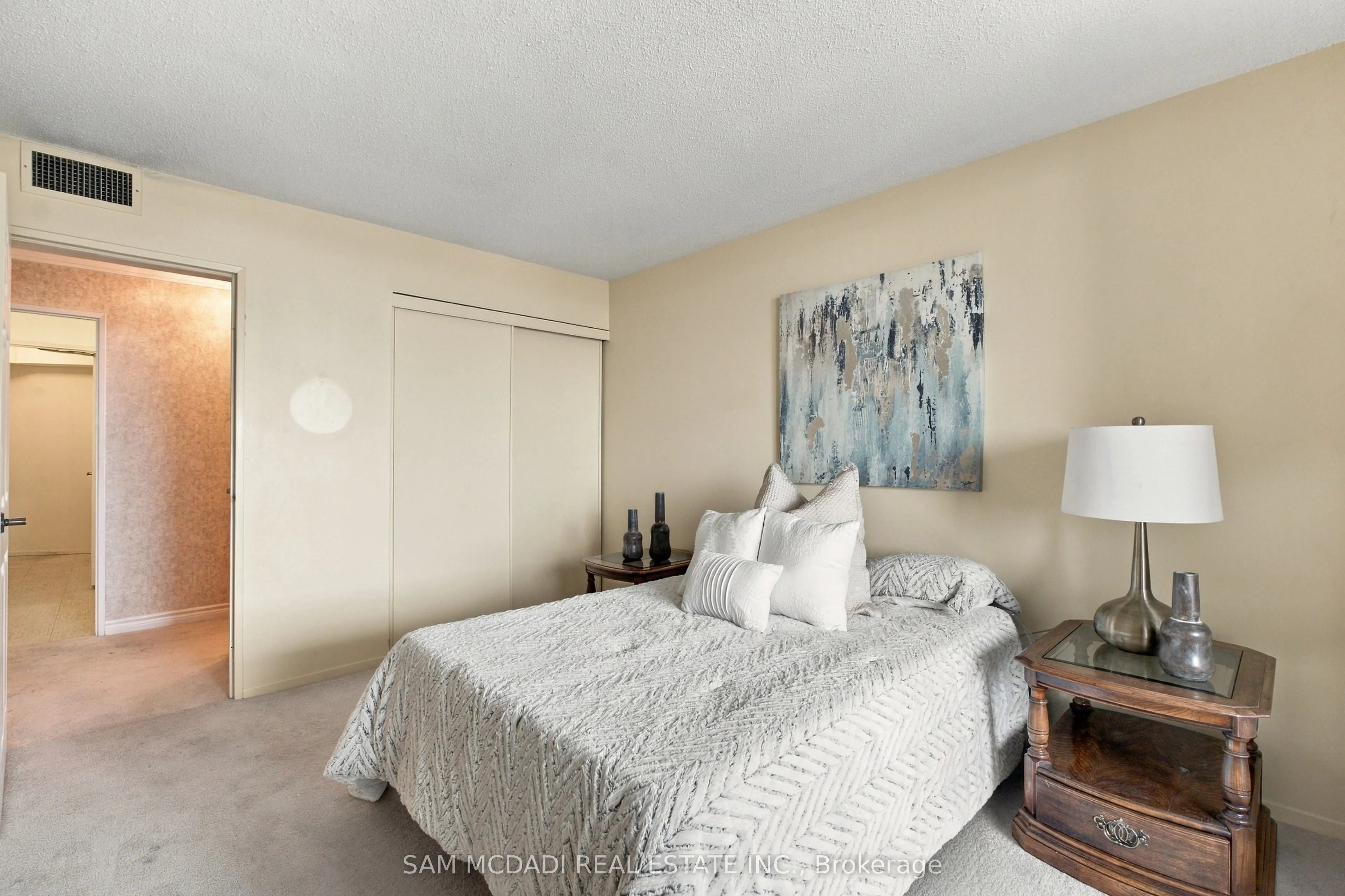 2000 Islington Avenue #2009