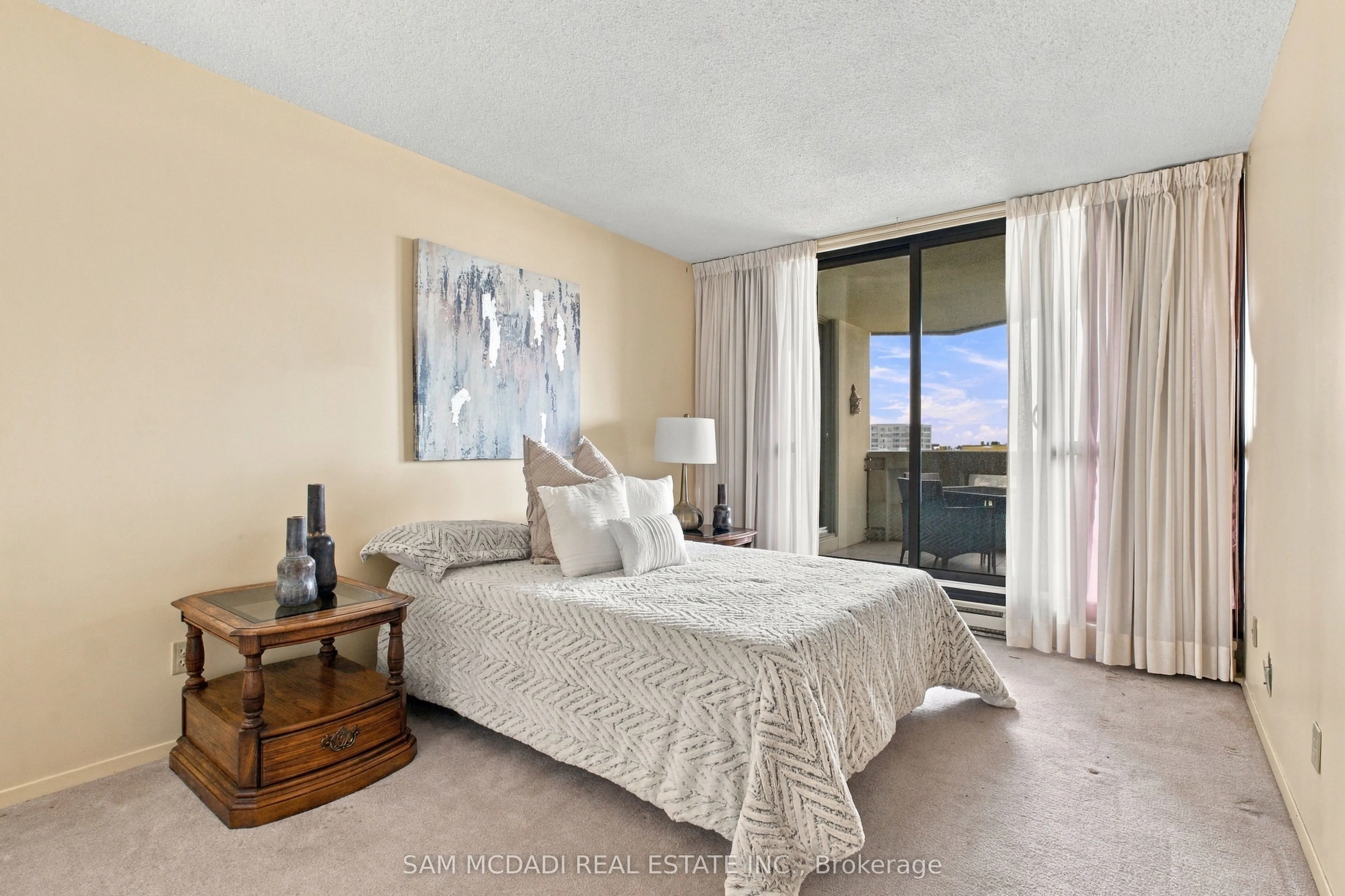2000 Islington Avenue #2009