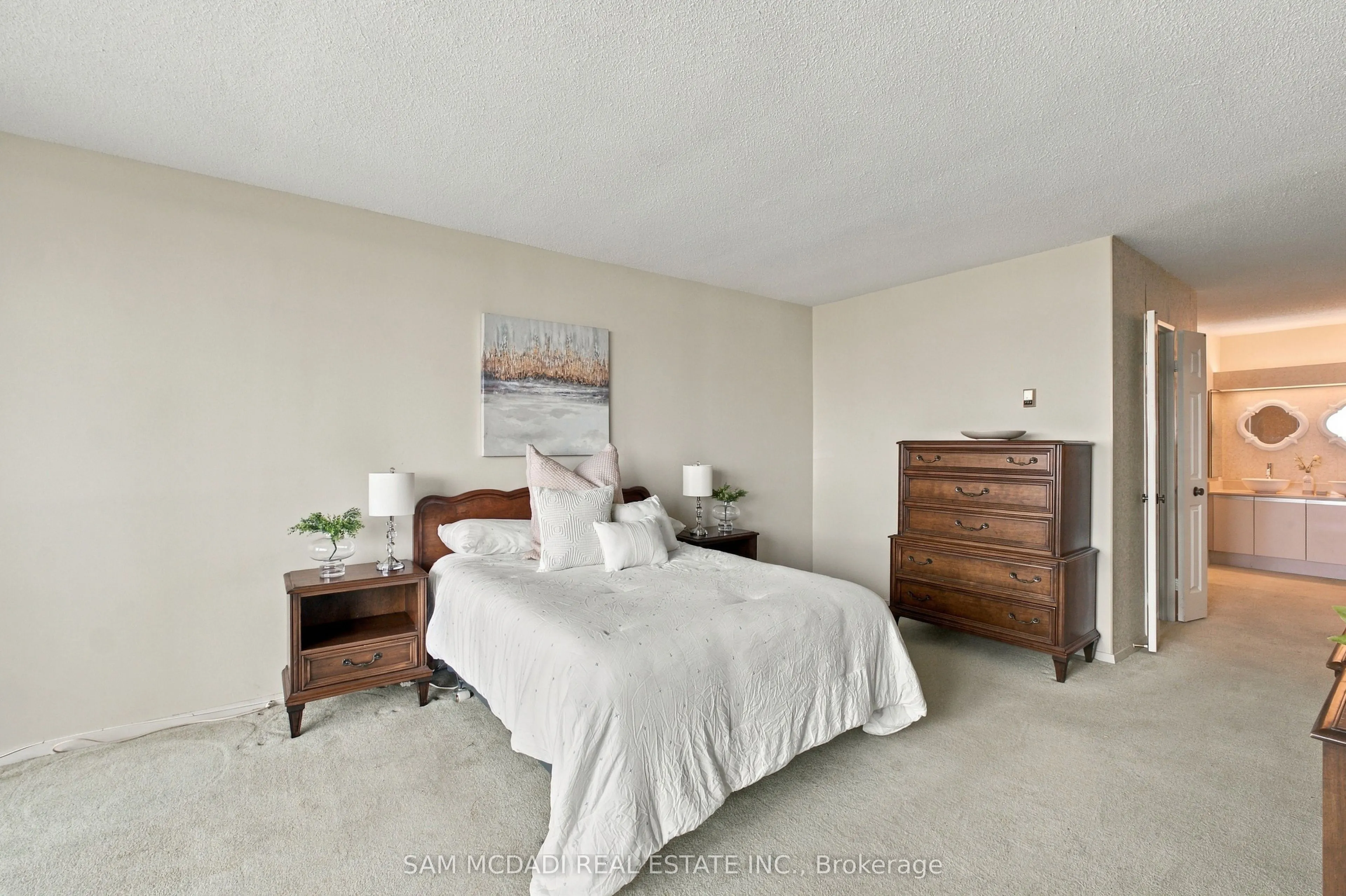 2000 Islington Avenue #2009