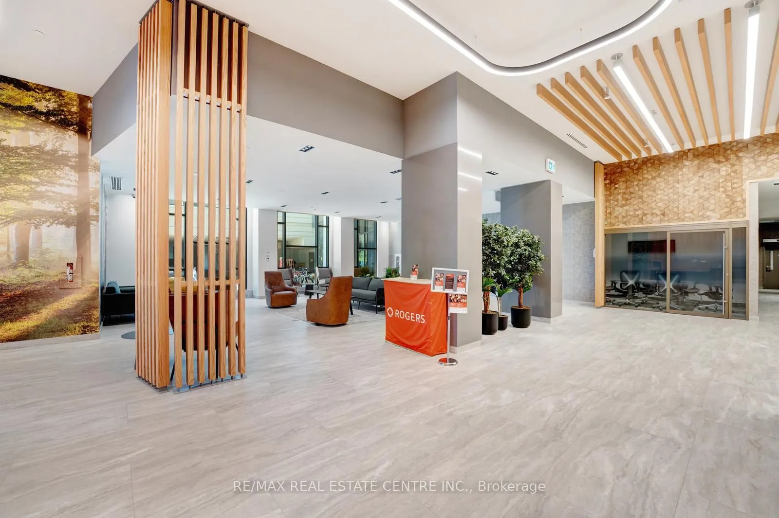 2485 EGLINTON Avenue W #605