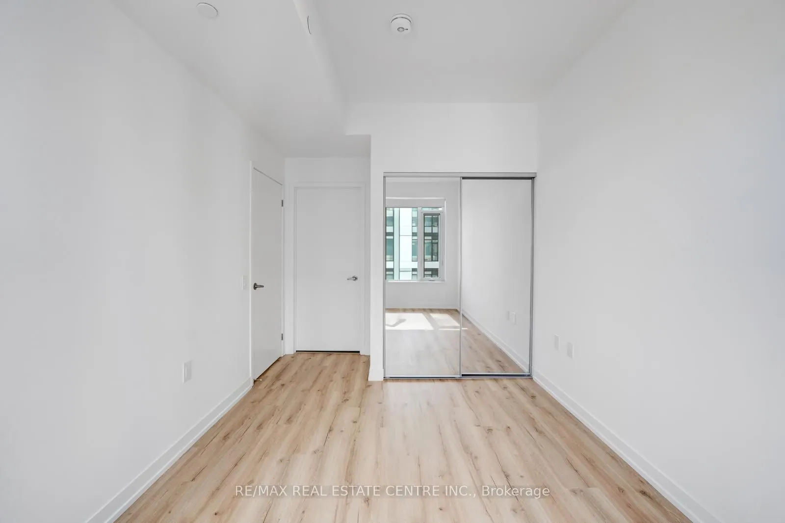 2485 EGLINTON Avenue W #605
