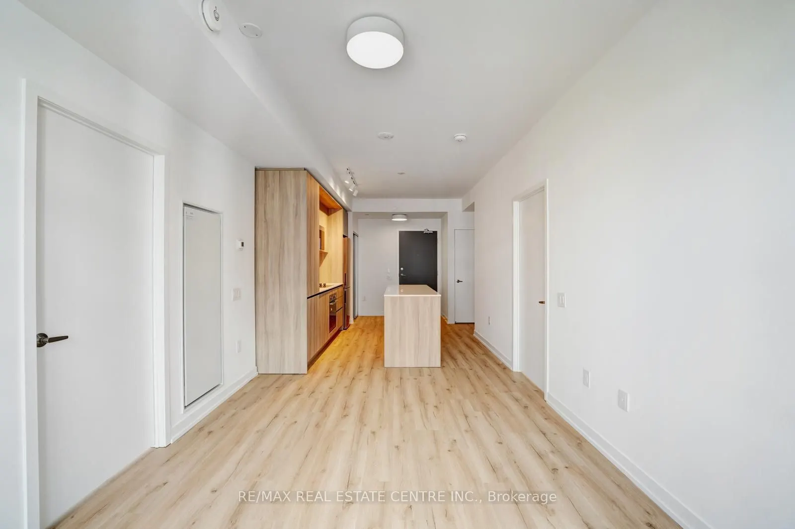 2485 EGLINTON Avenue W #605