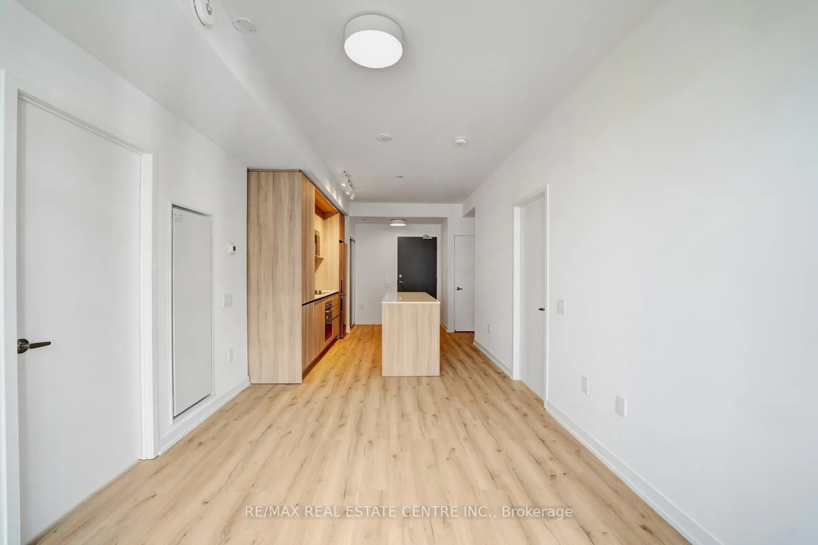 2485 EGLINTON Avenue W #605