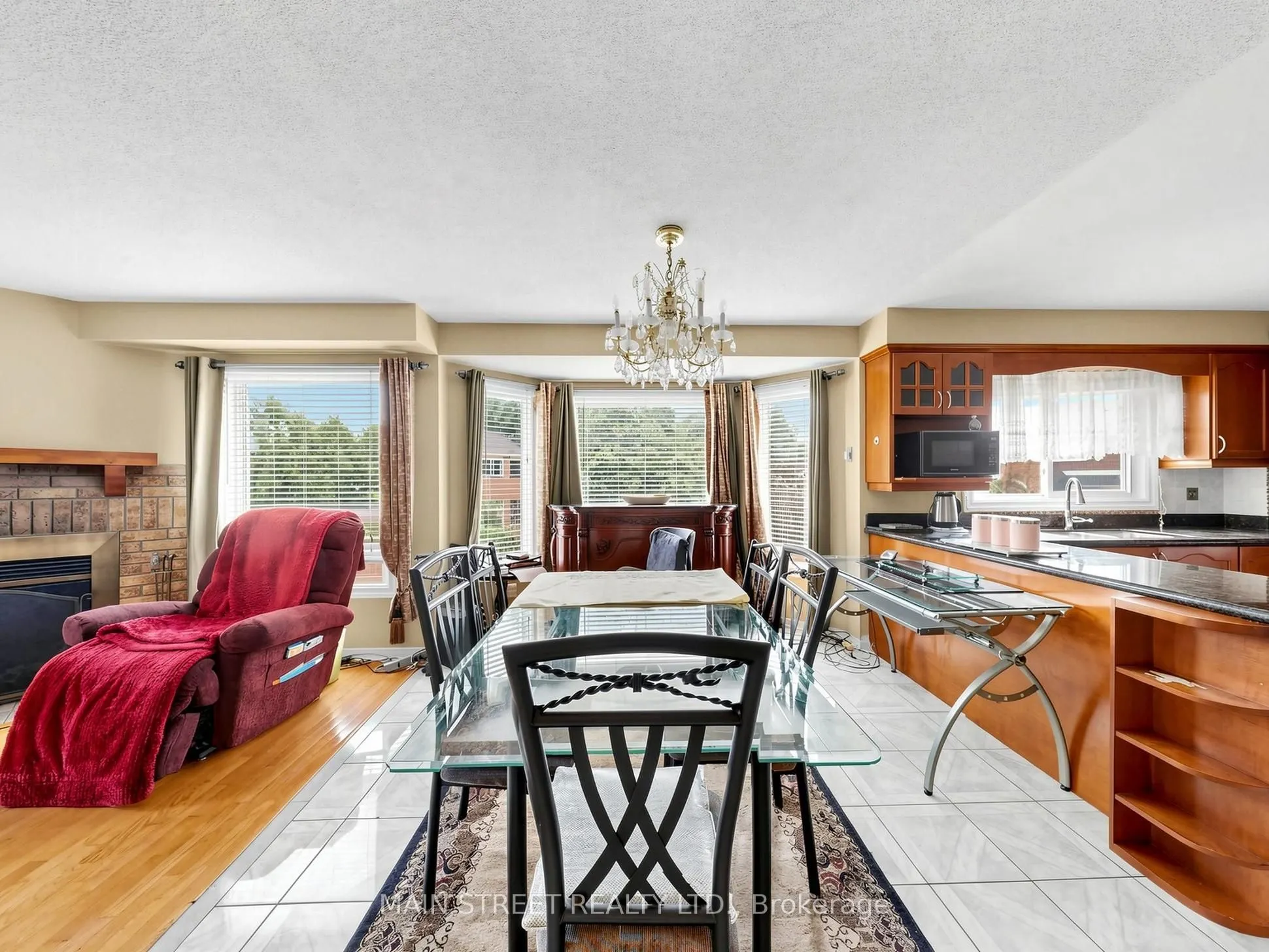 2441 WILLOWBURNE Drive