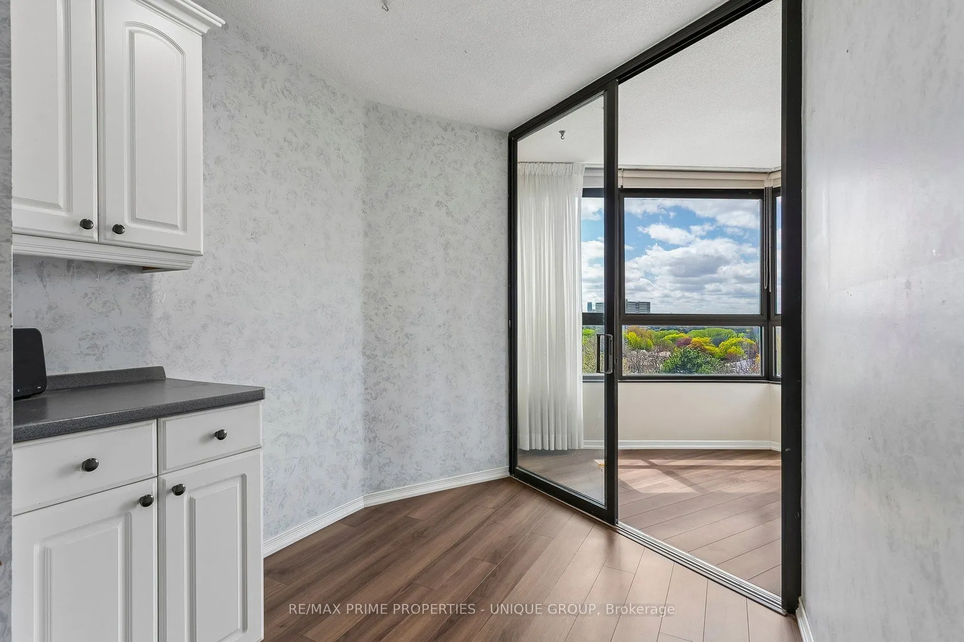 1300 Bloor Street #710
