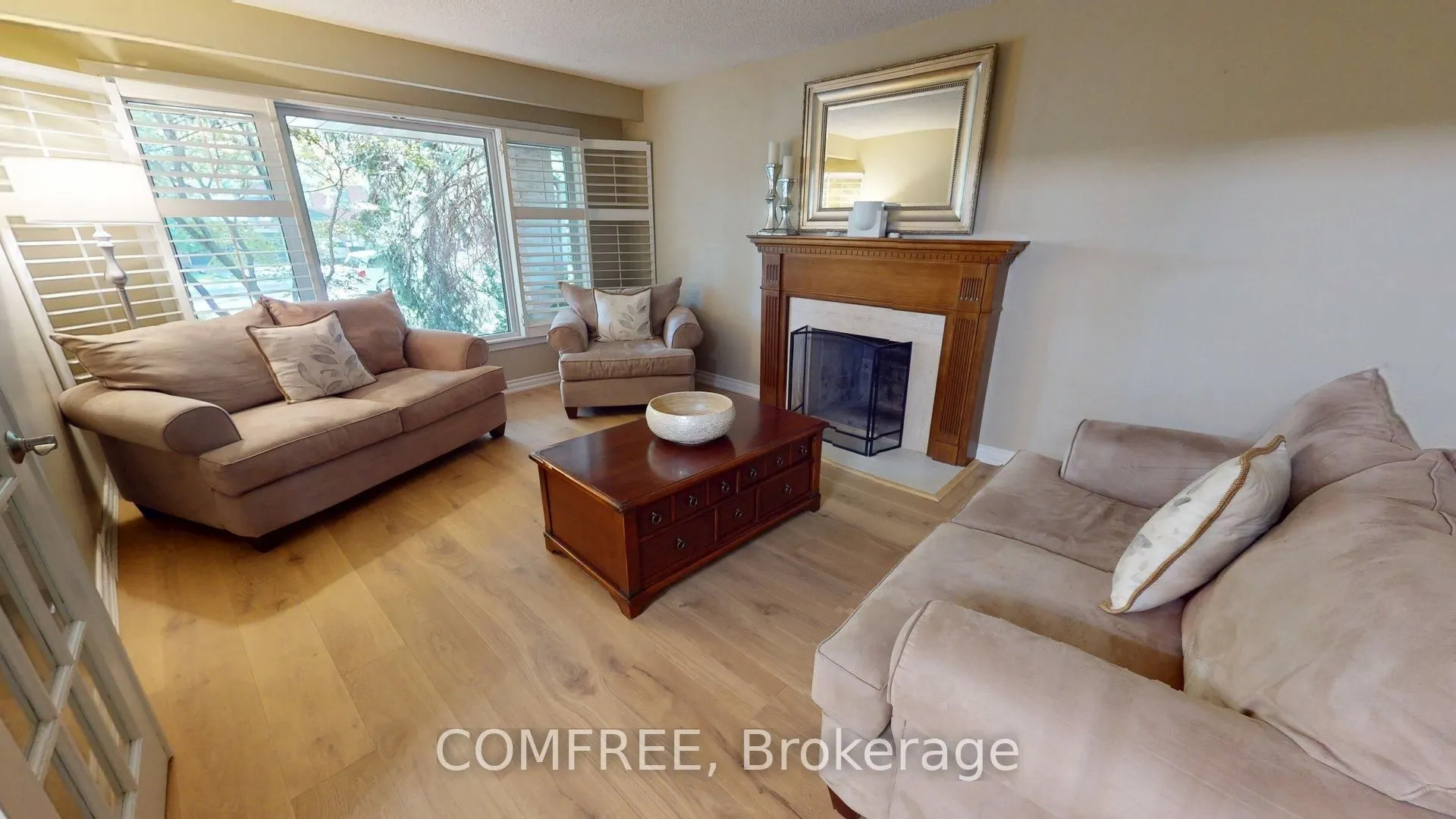 2043 Burbank Drive