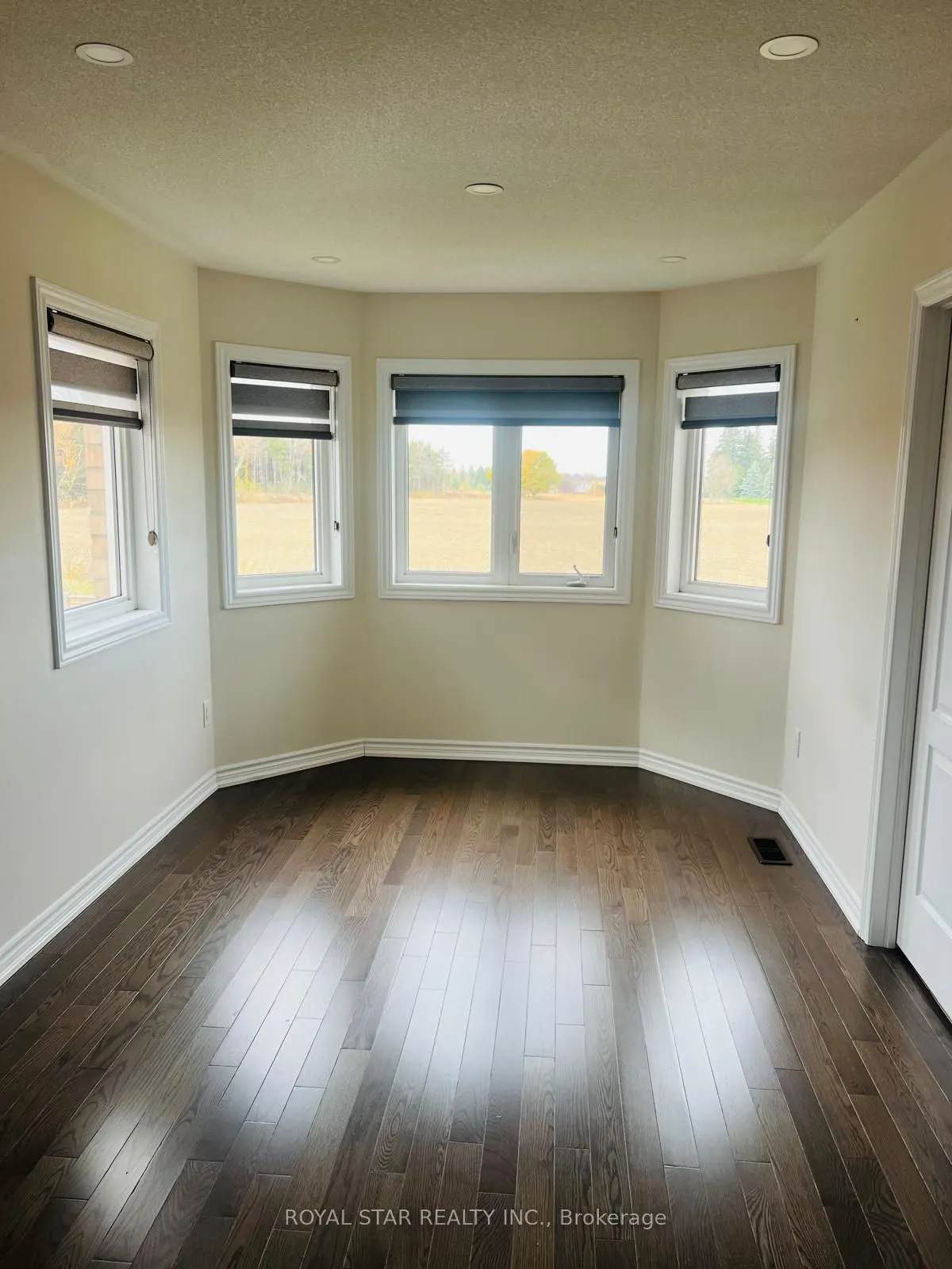 121 Bonnieglen Farm Boulevard #Upper