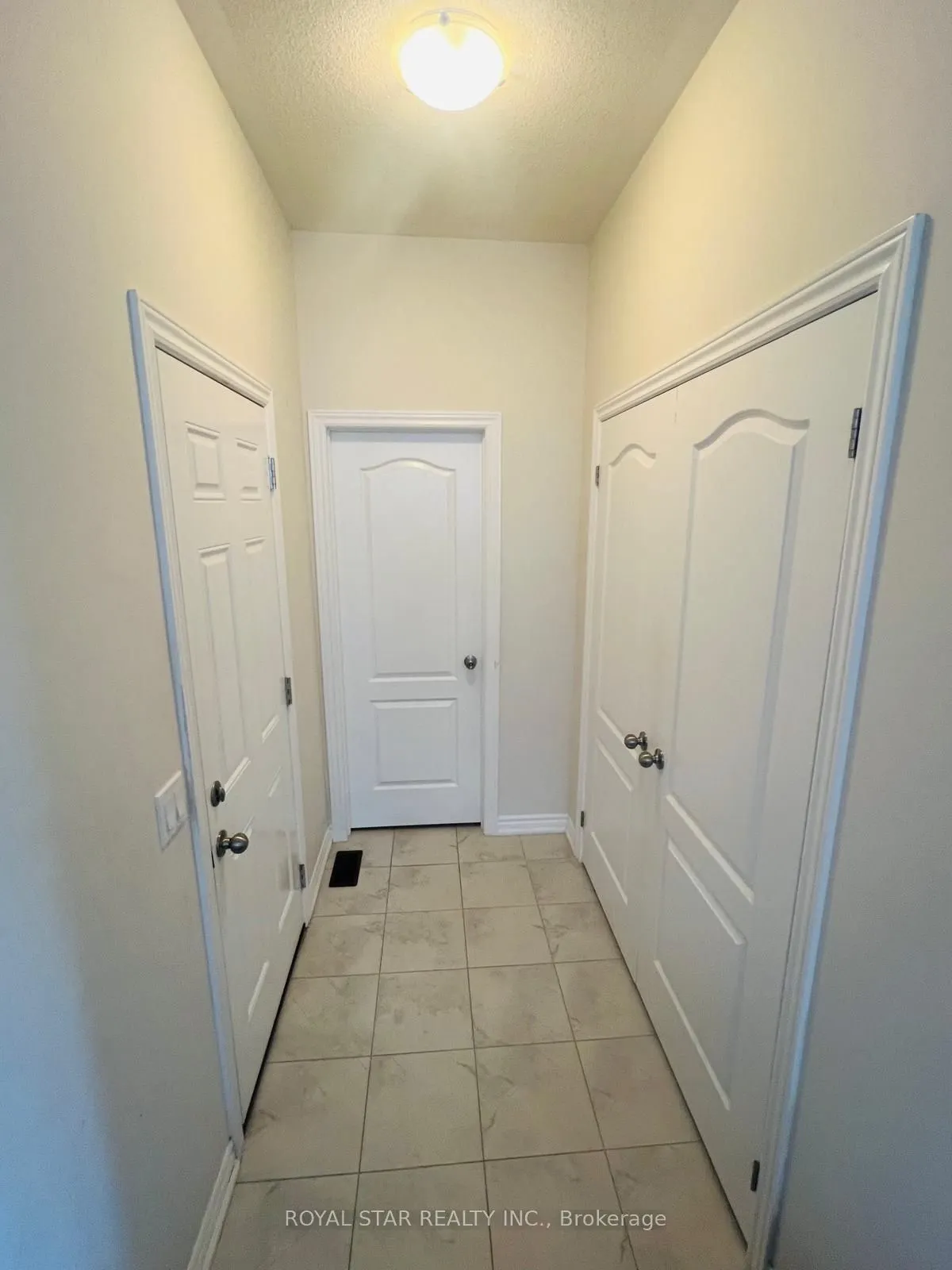 121 Bonnieglen Farm Boulevard #Upper