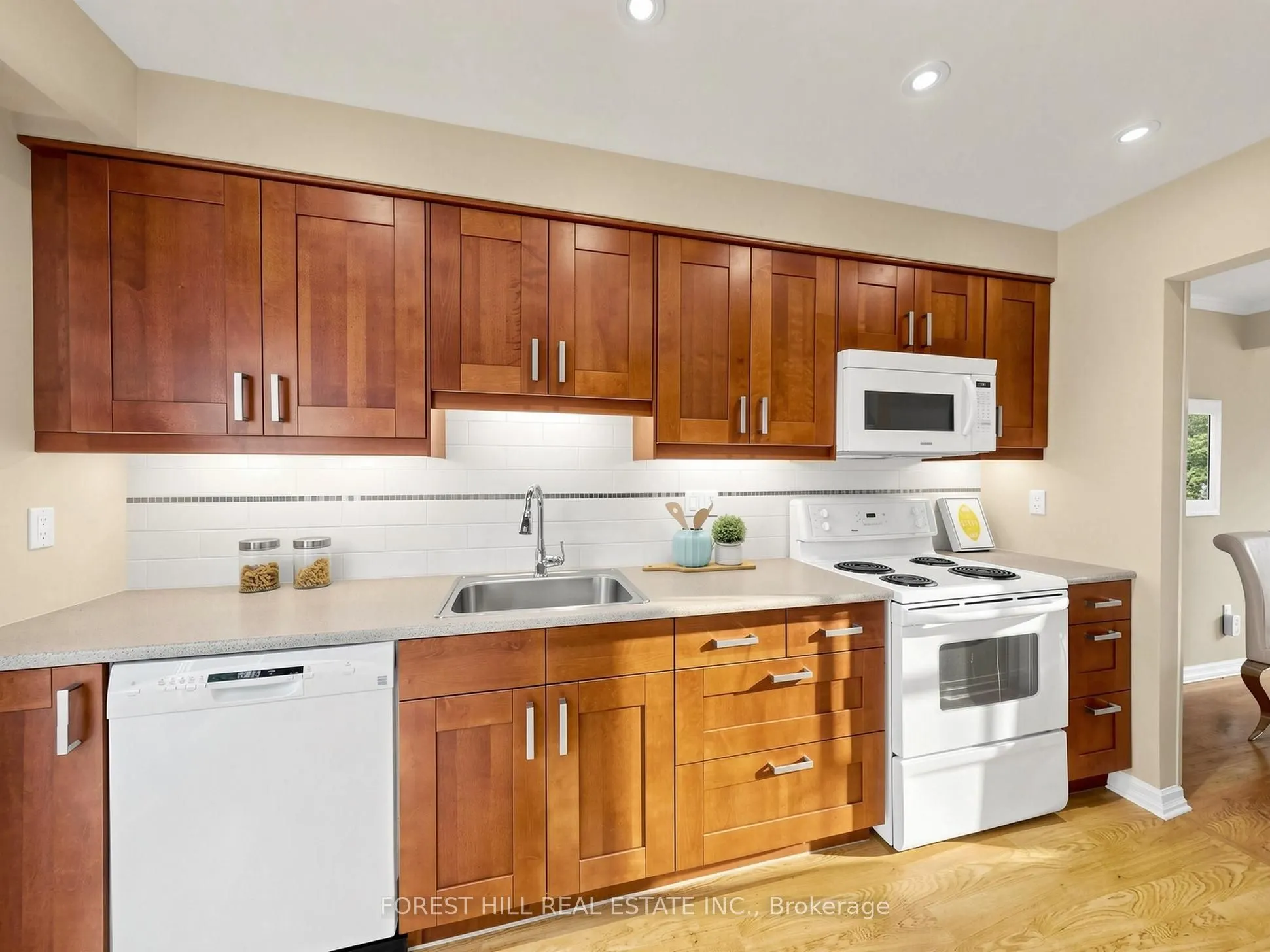 725 Vermouth Avenue #10
