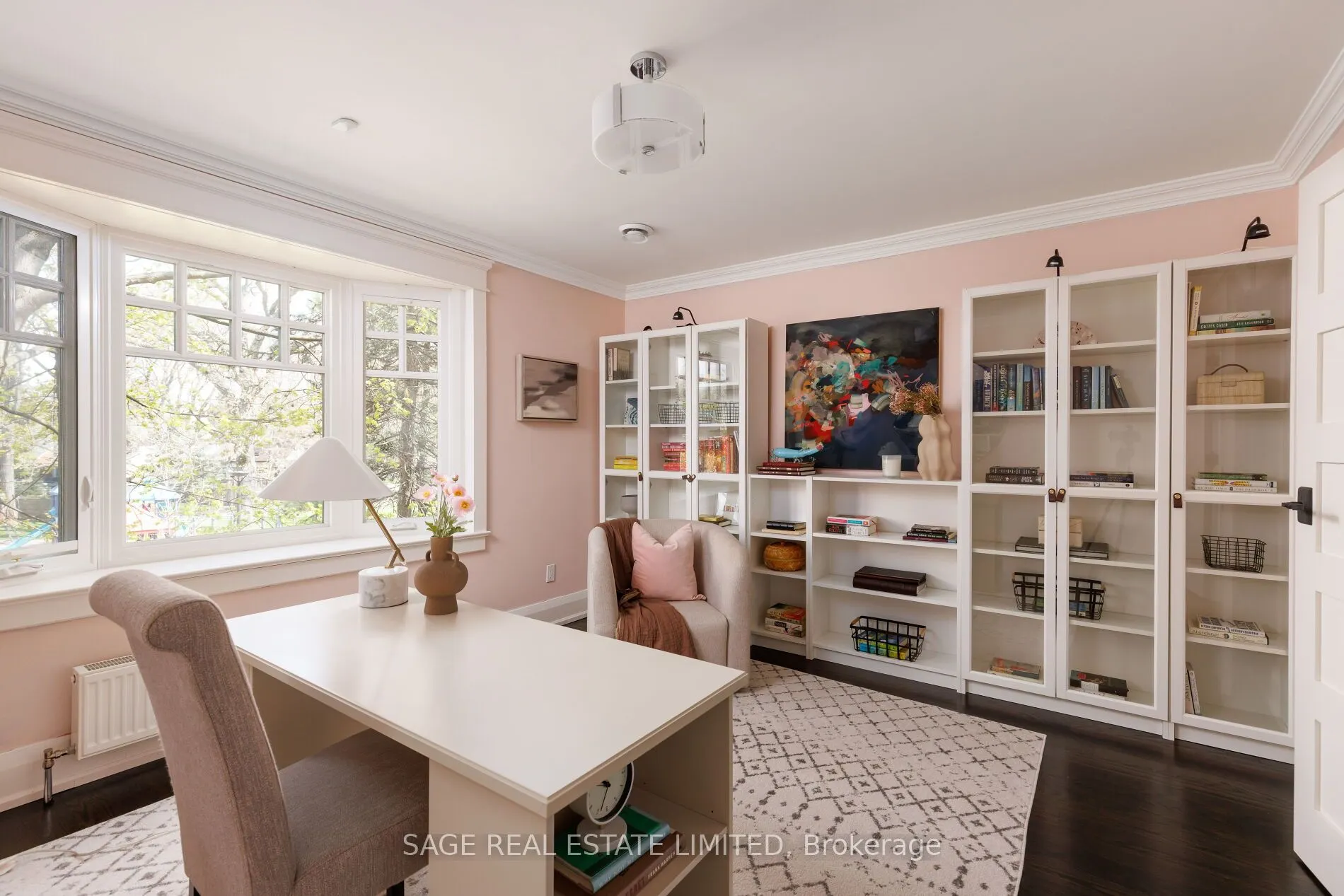 39 Loyalist Road