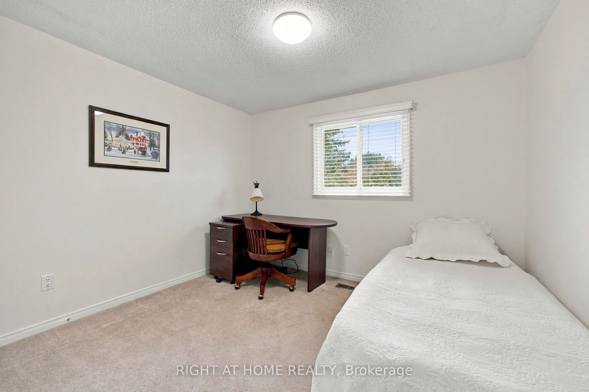 20 Mowat Court