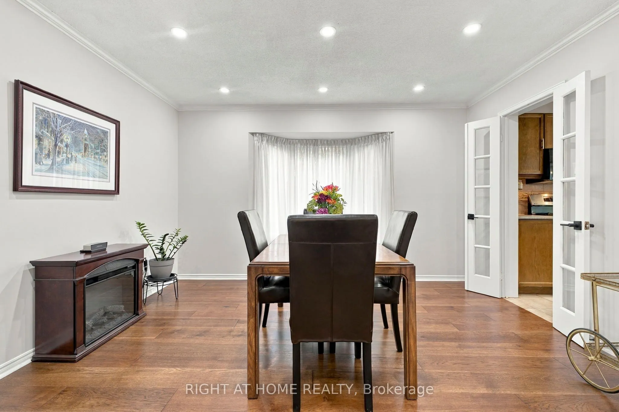 20 Mowat Court