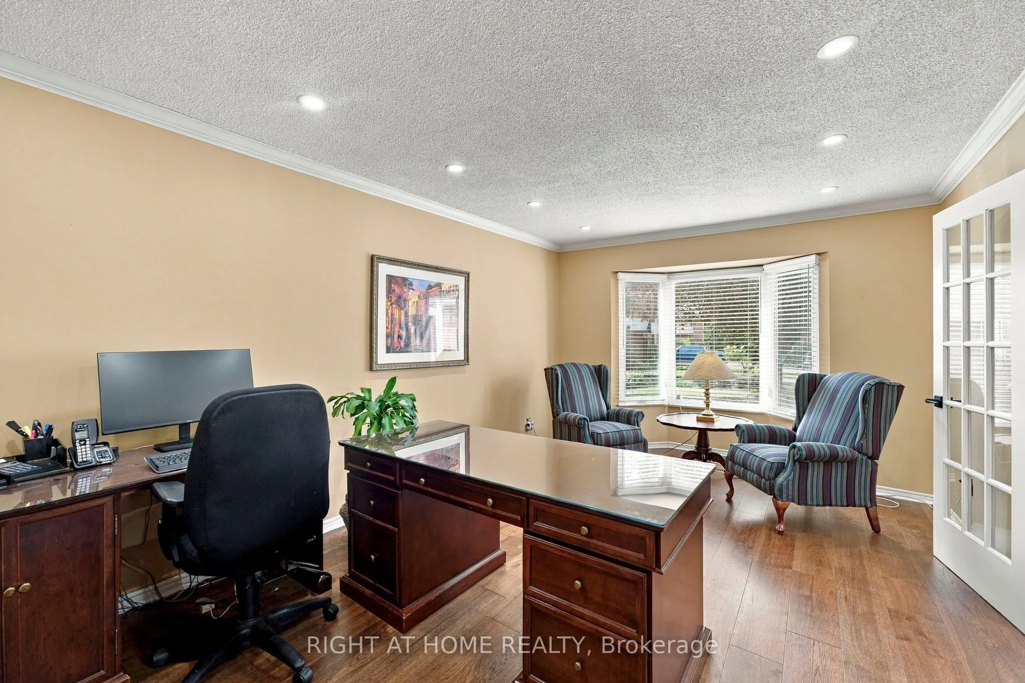 20 Mowat Court