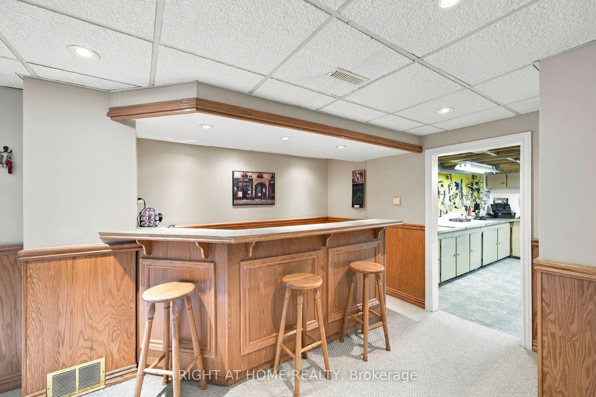 20 Mowat Court